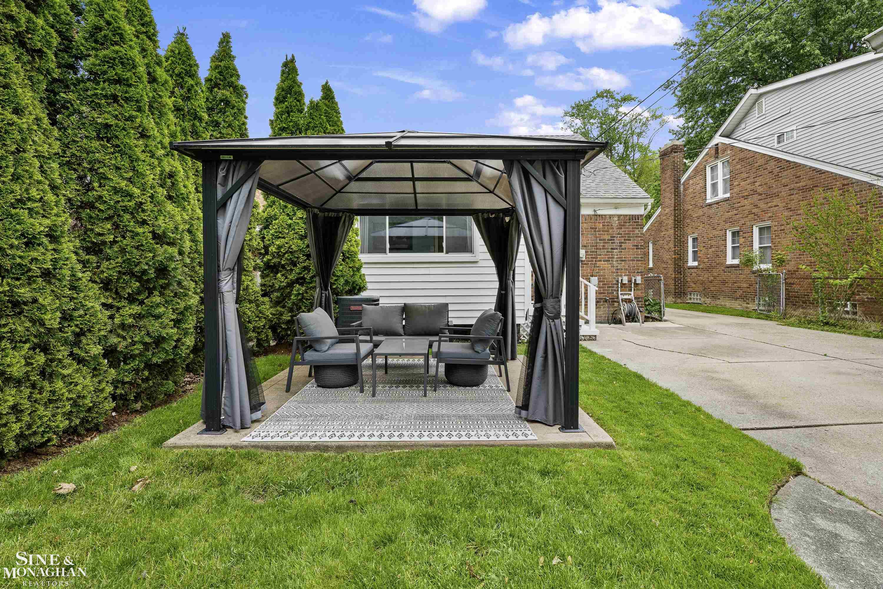 1873 Manchester Boulevard