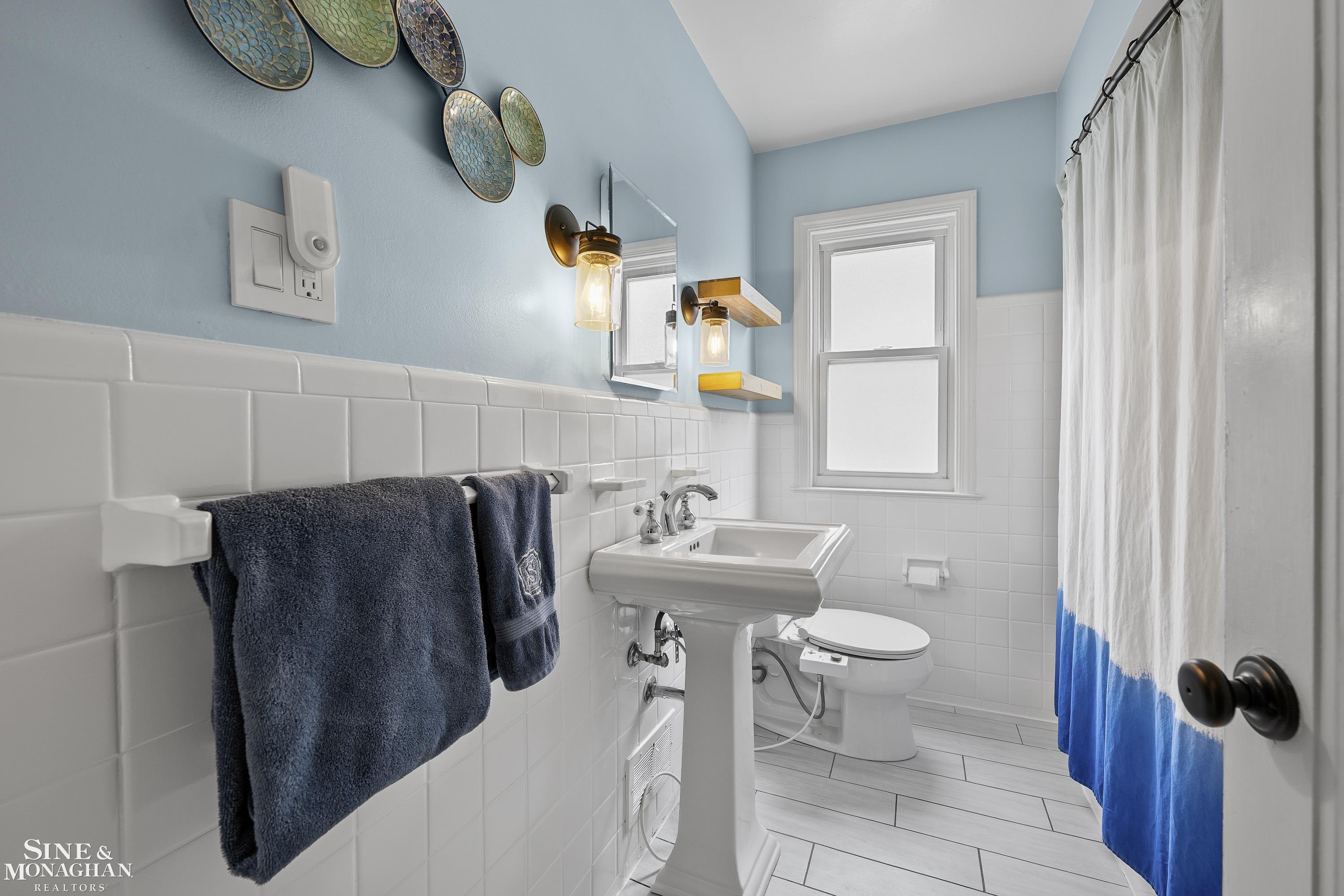 1873 Manchester Boulevard