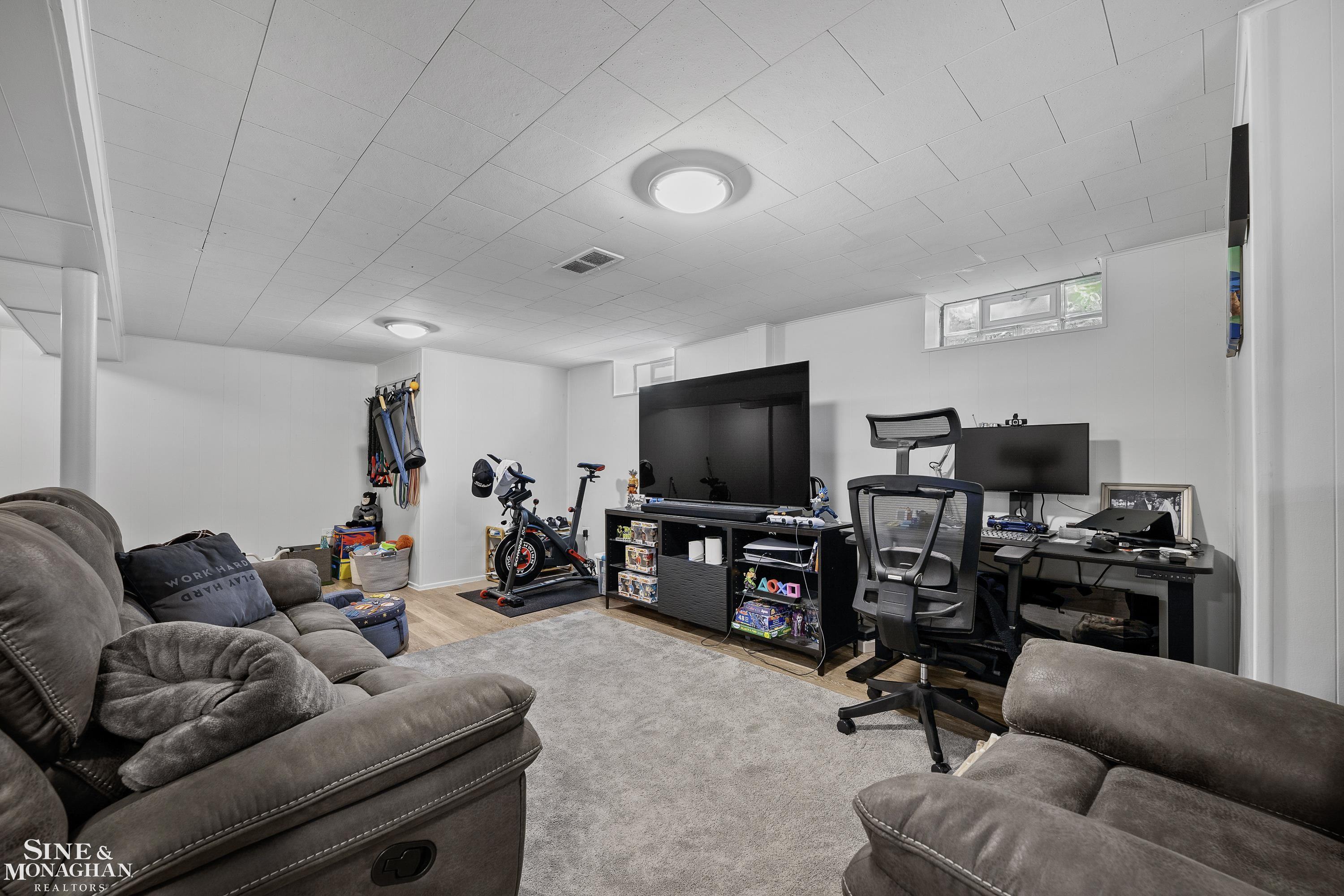 1873 Manchester Boulevard