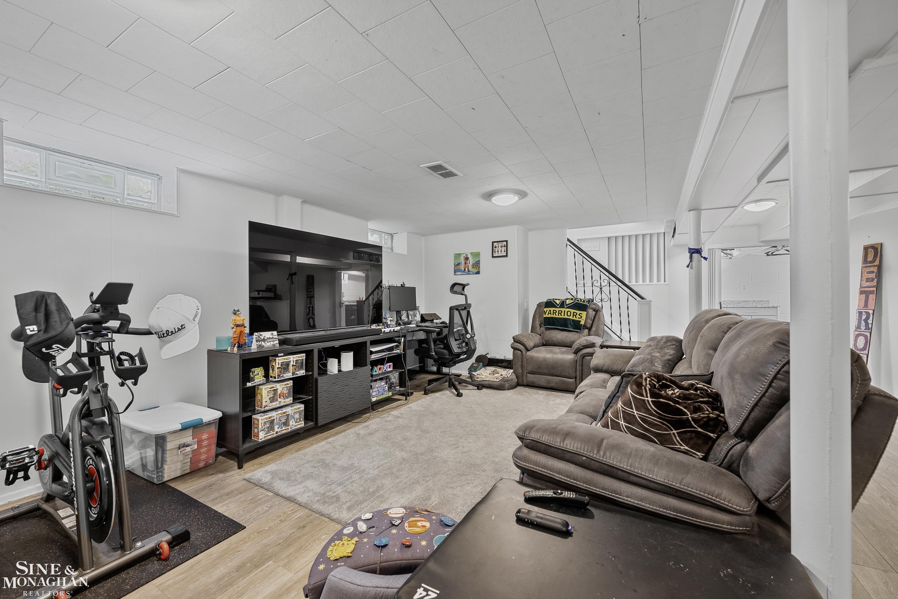 1873 Manchester Boulevard