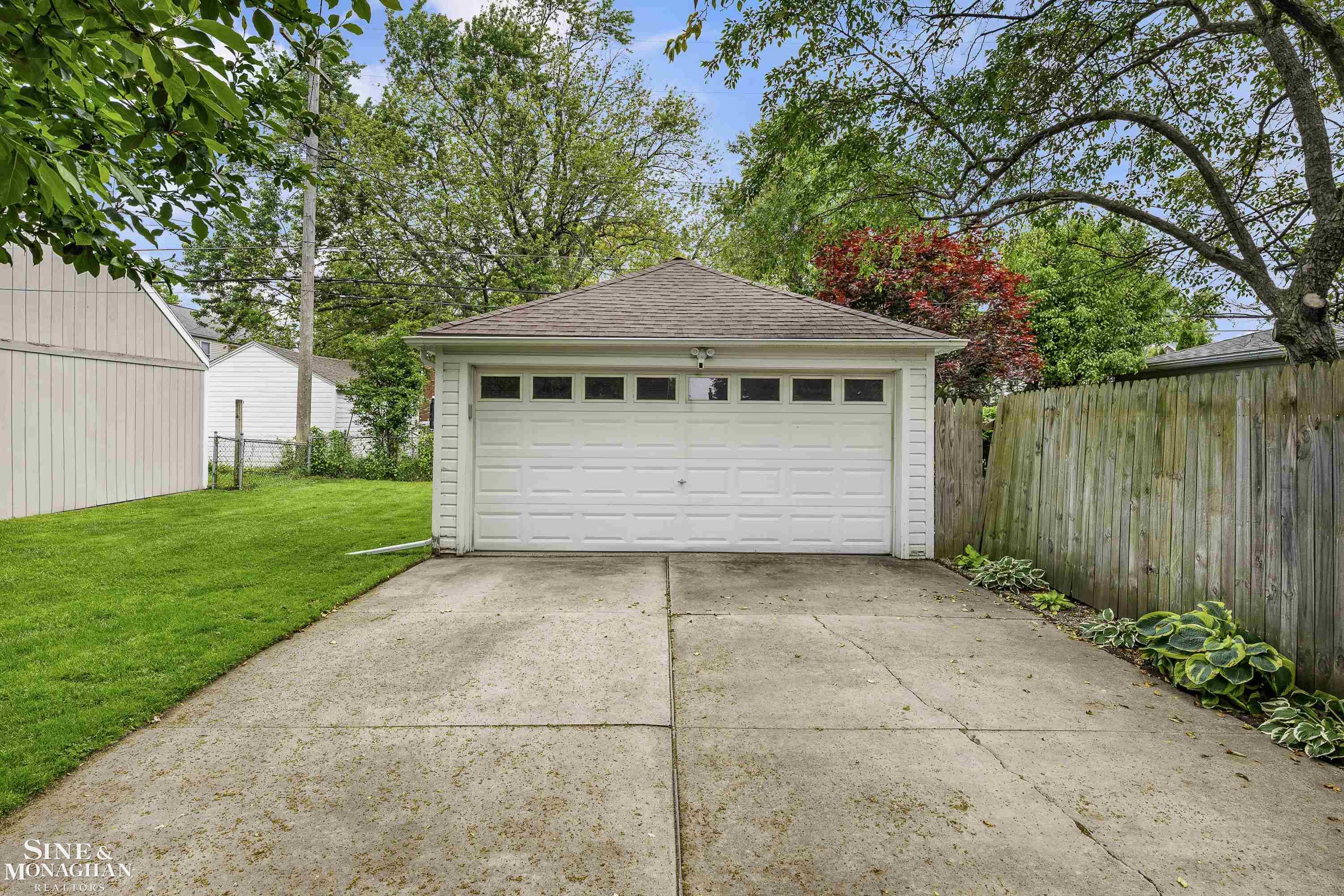 1984 Lancaster Street