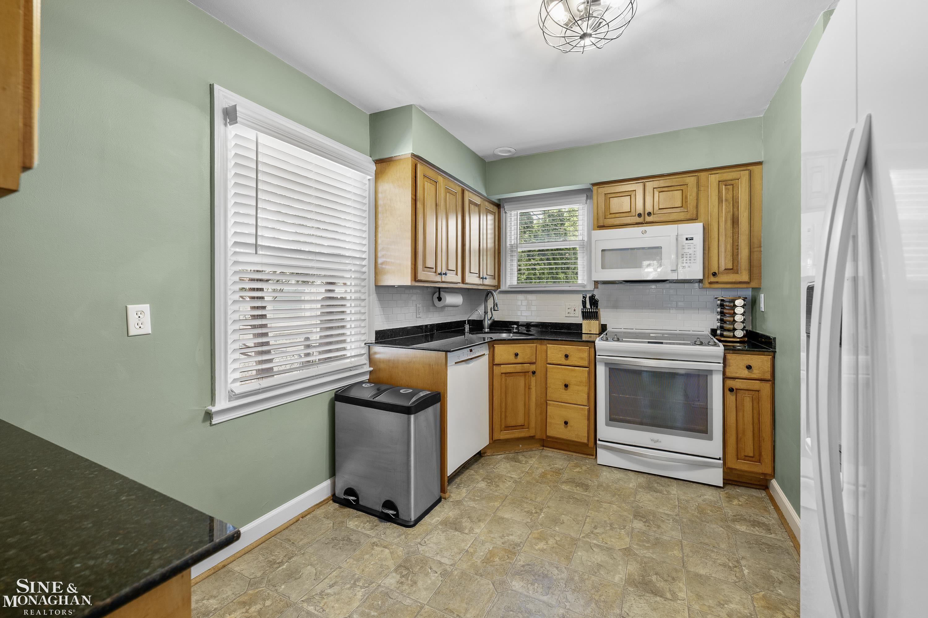 1984 Lancaster Street