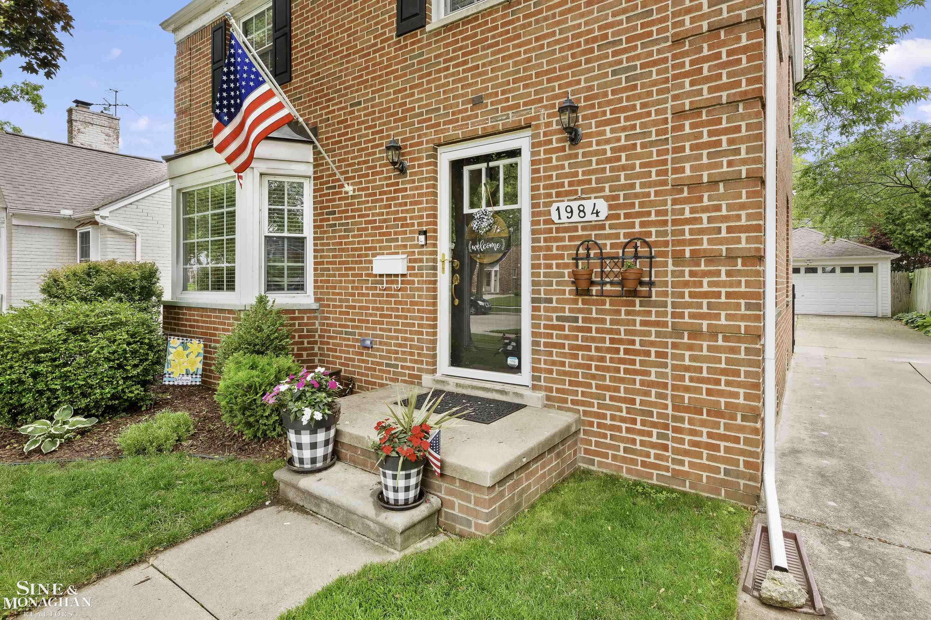 1984 Lancaster Street