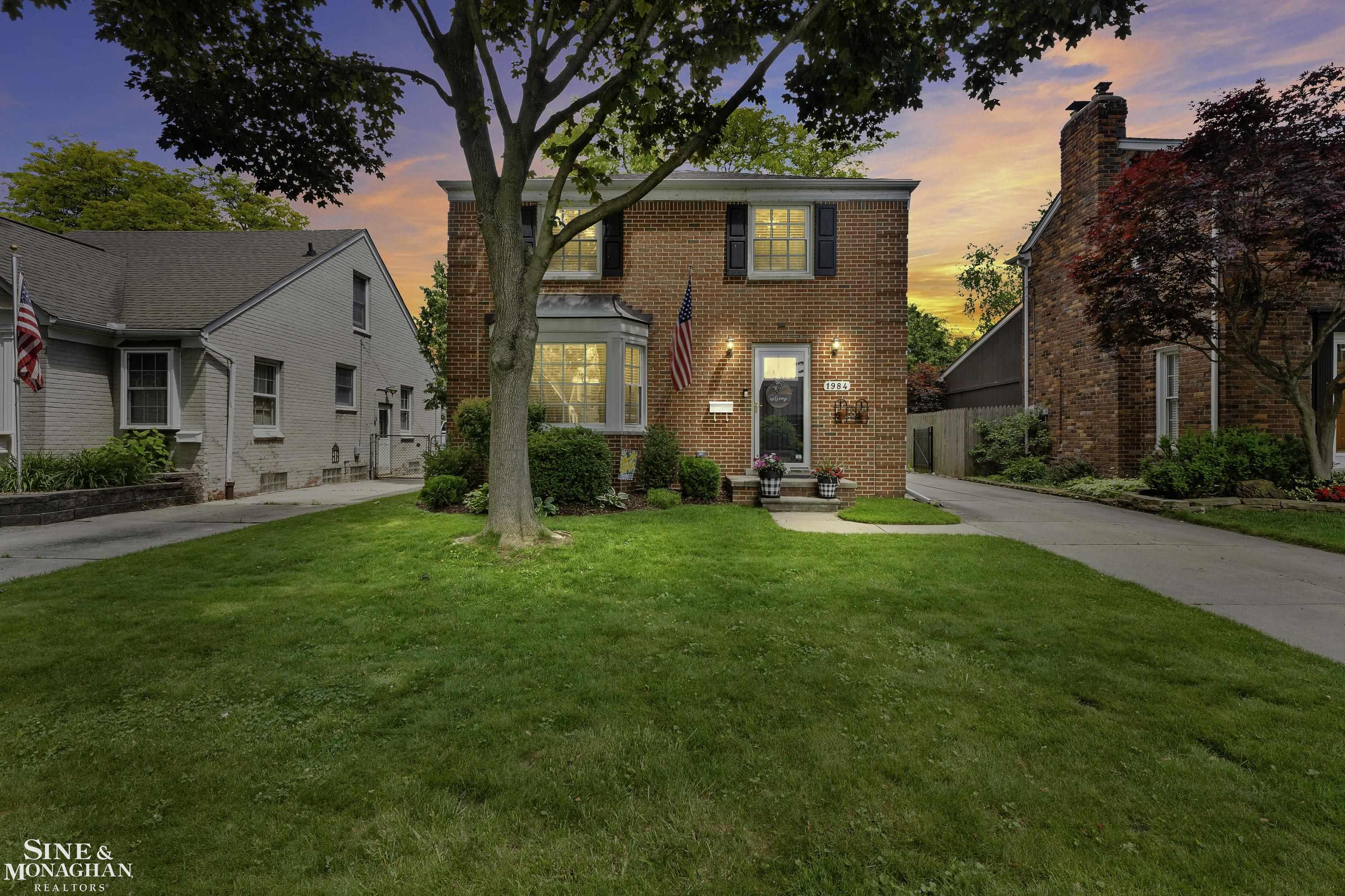 1984 Lancaster Street