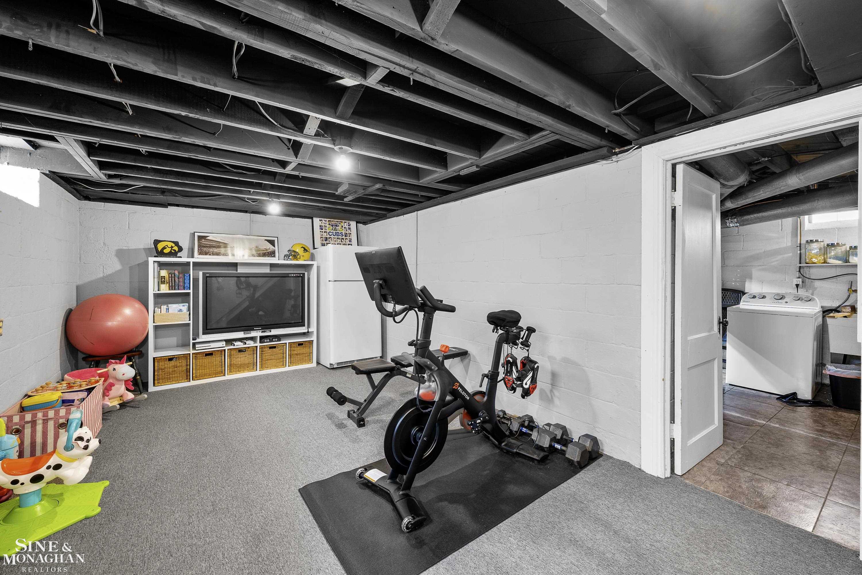 1984 Lancaster Street