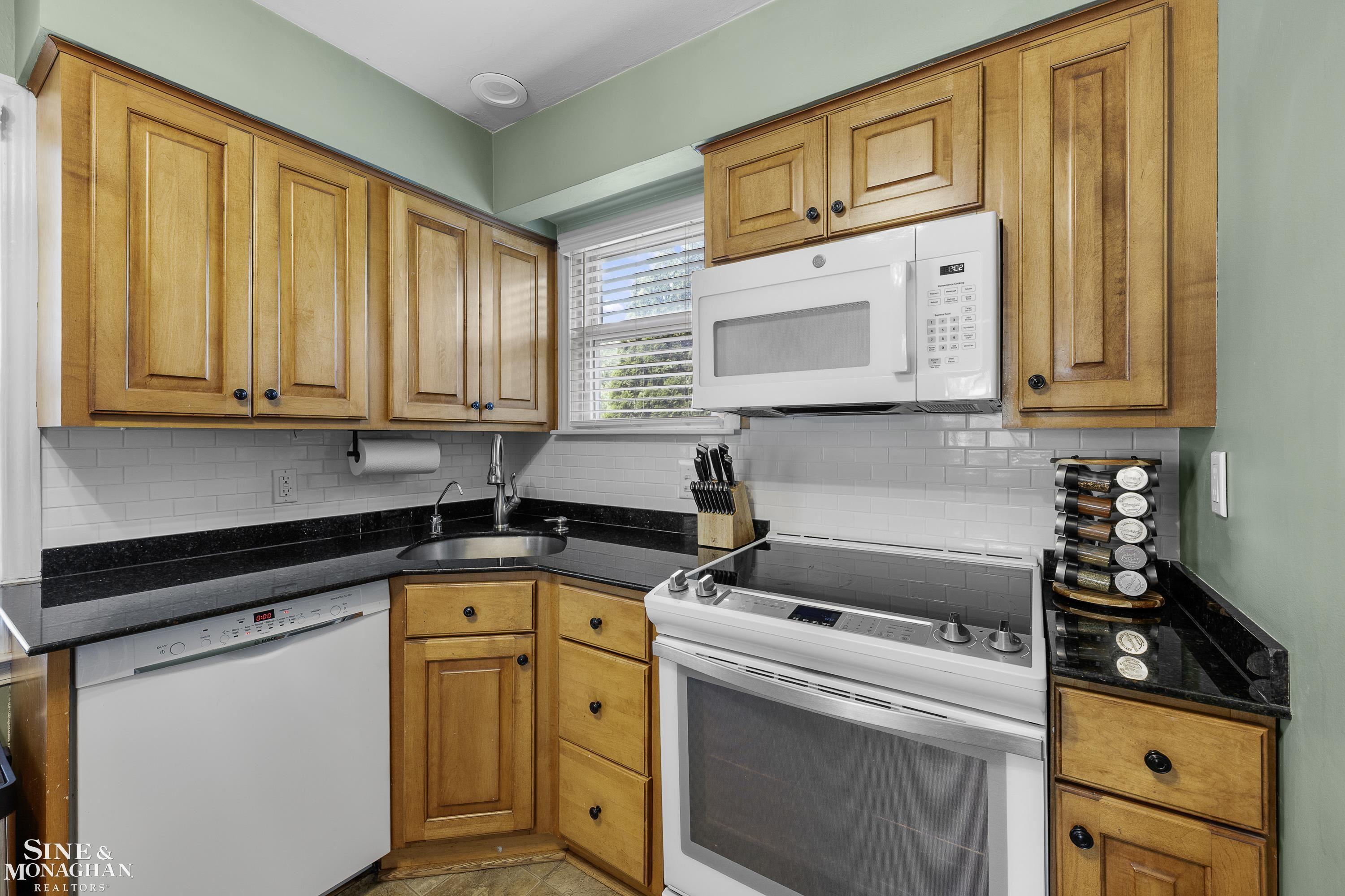 1984 Lancaster Street