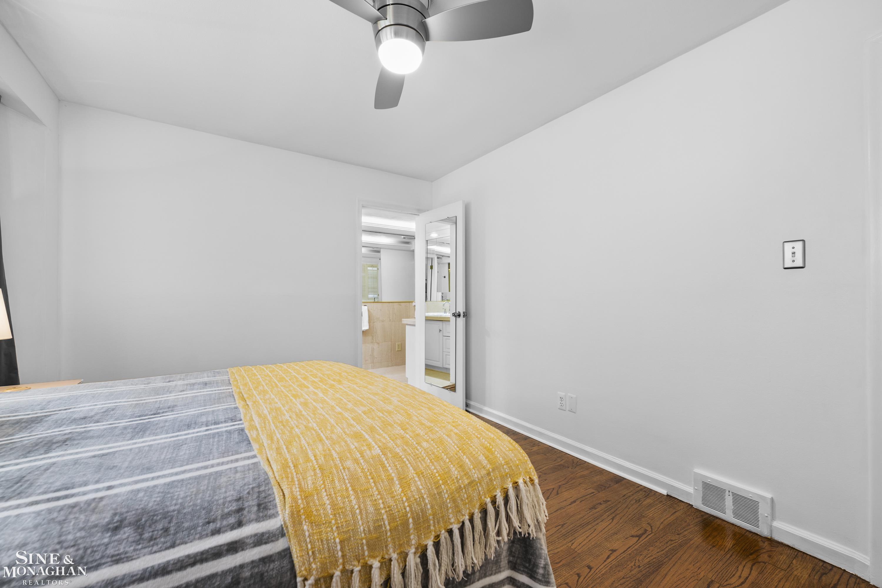 1387 Kensington Road