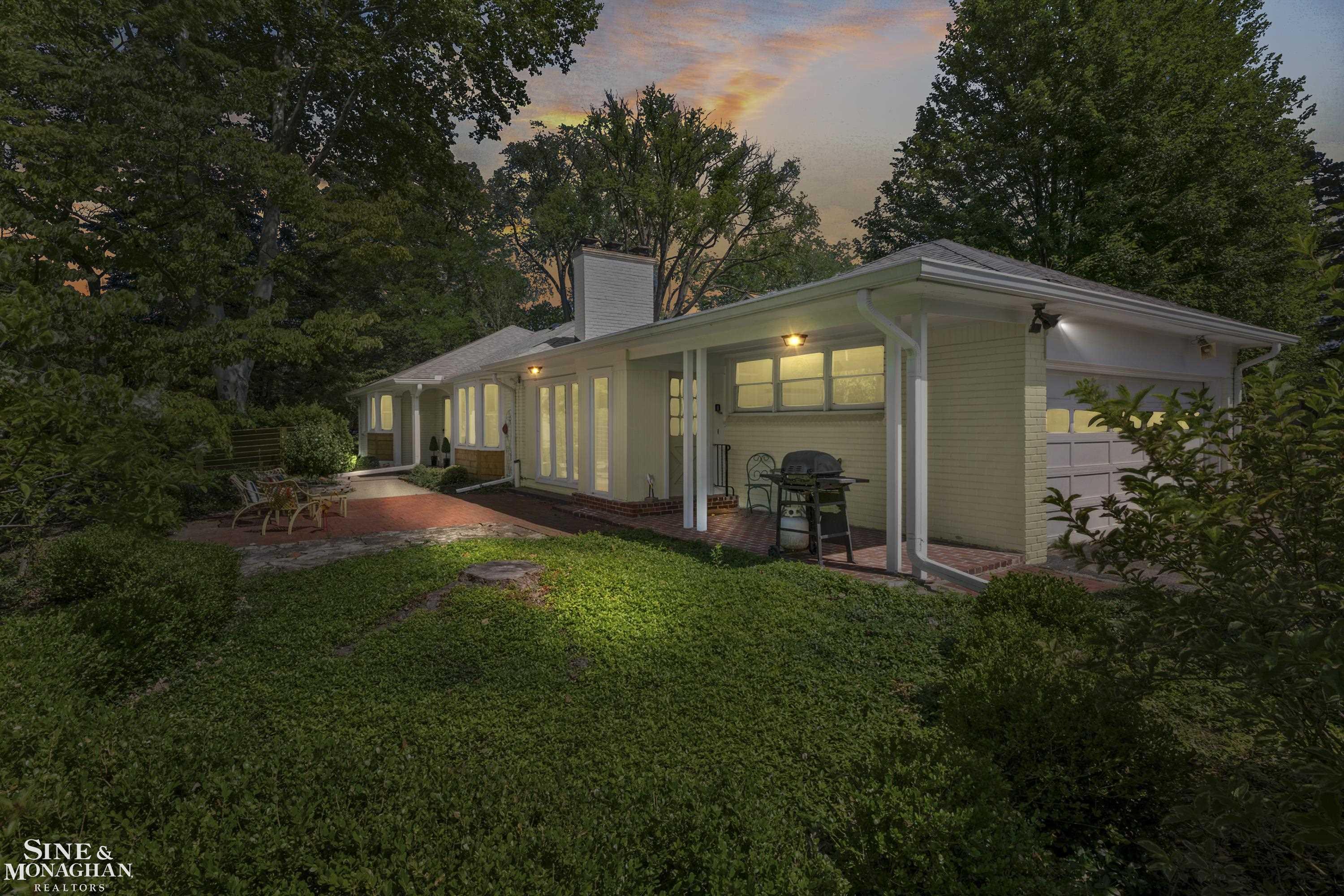 1387 Kensington Road