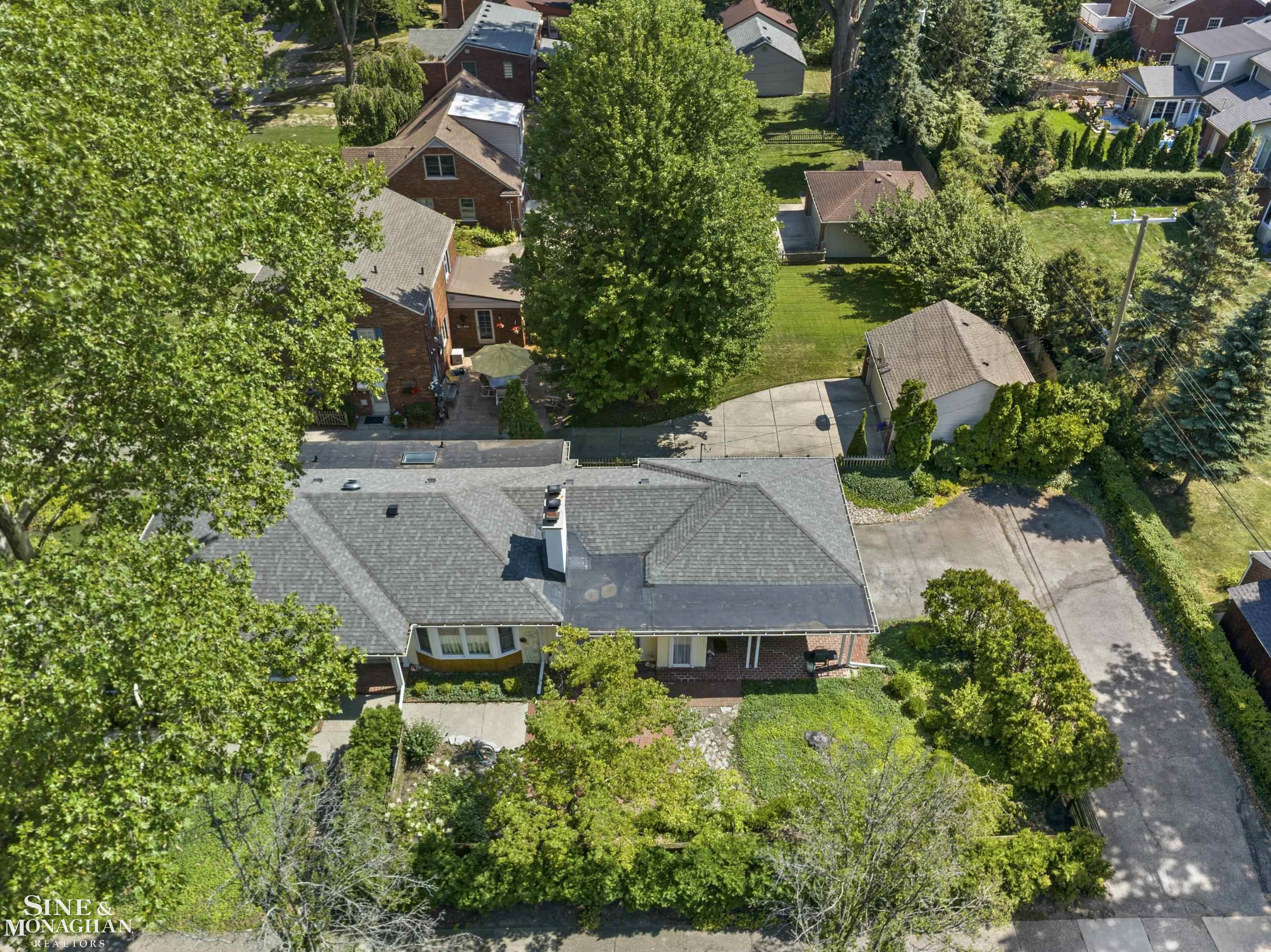 1387 Kensington Road