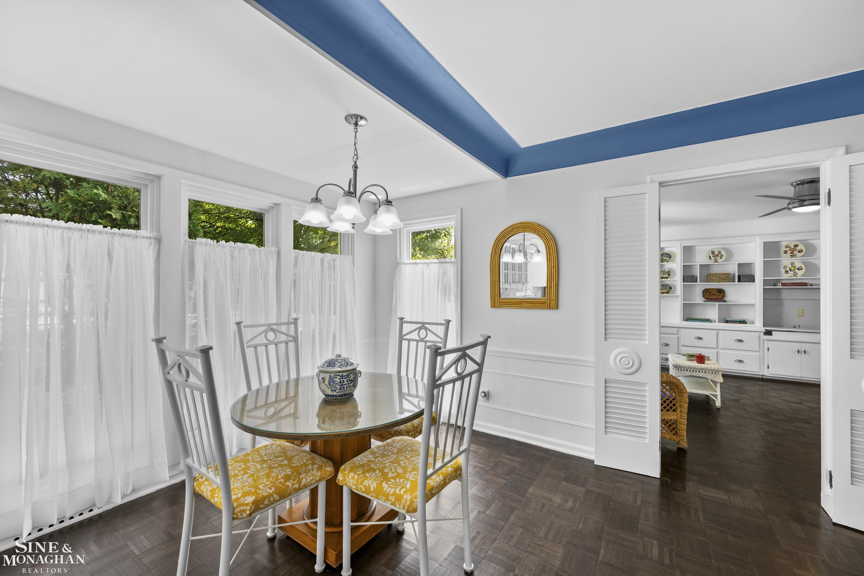 1387 Kensington Road