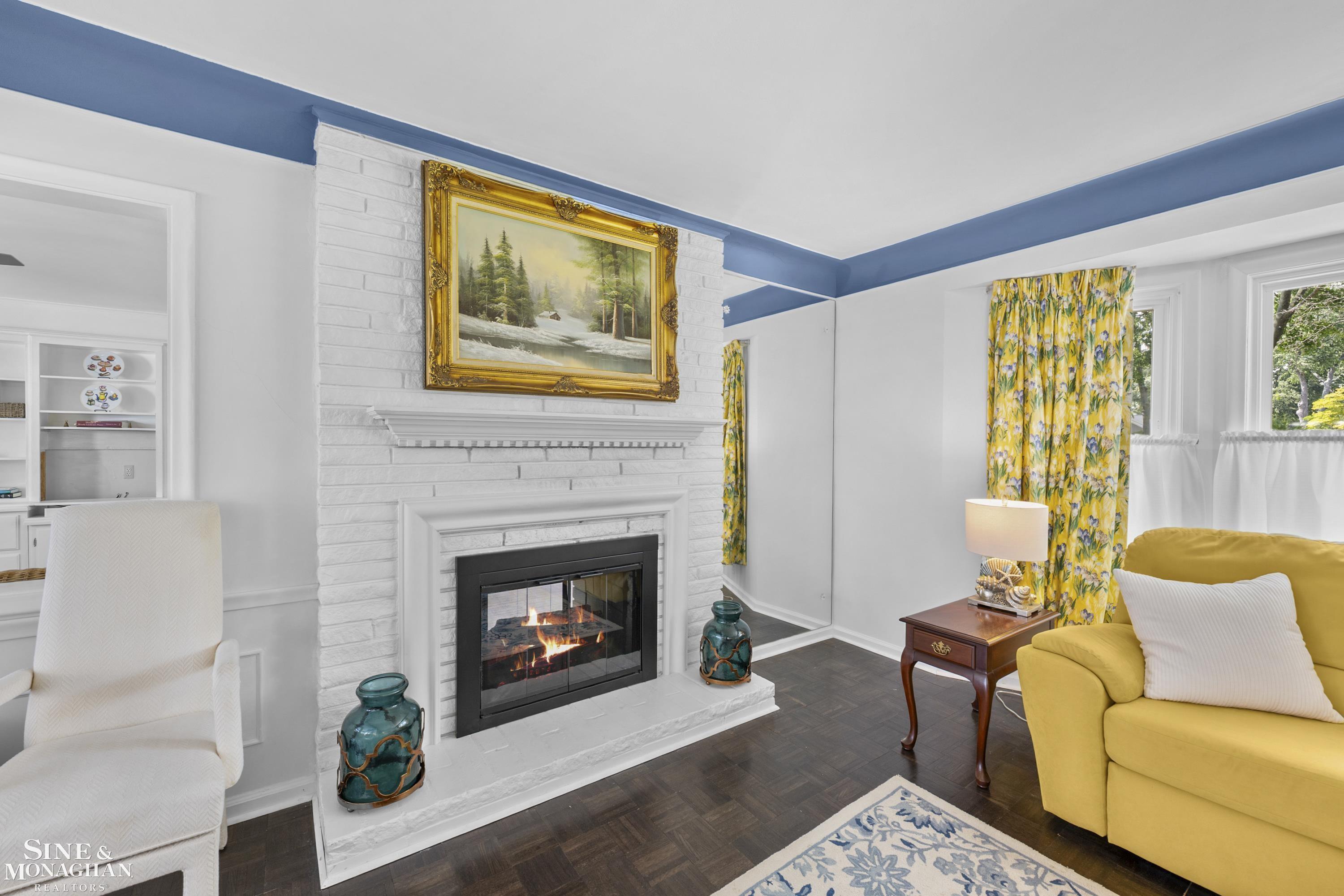 1387 Kensington Road