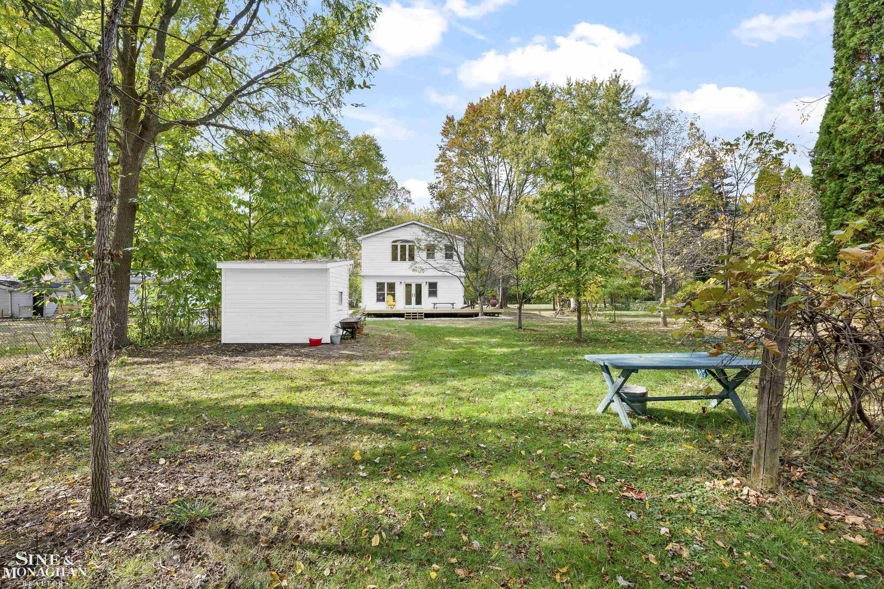 22050 Cass Street, Farmington Hills