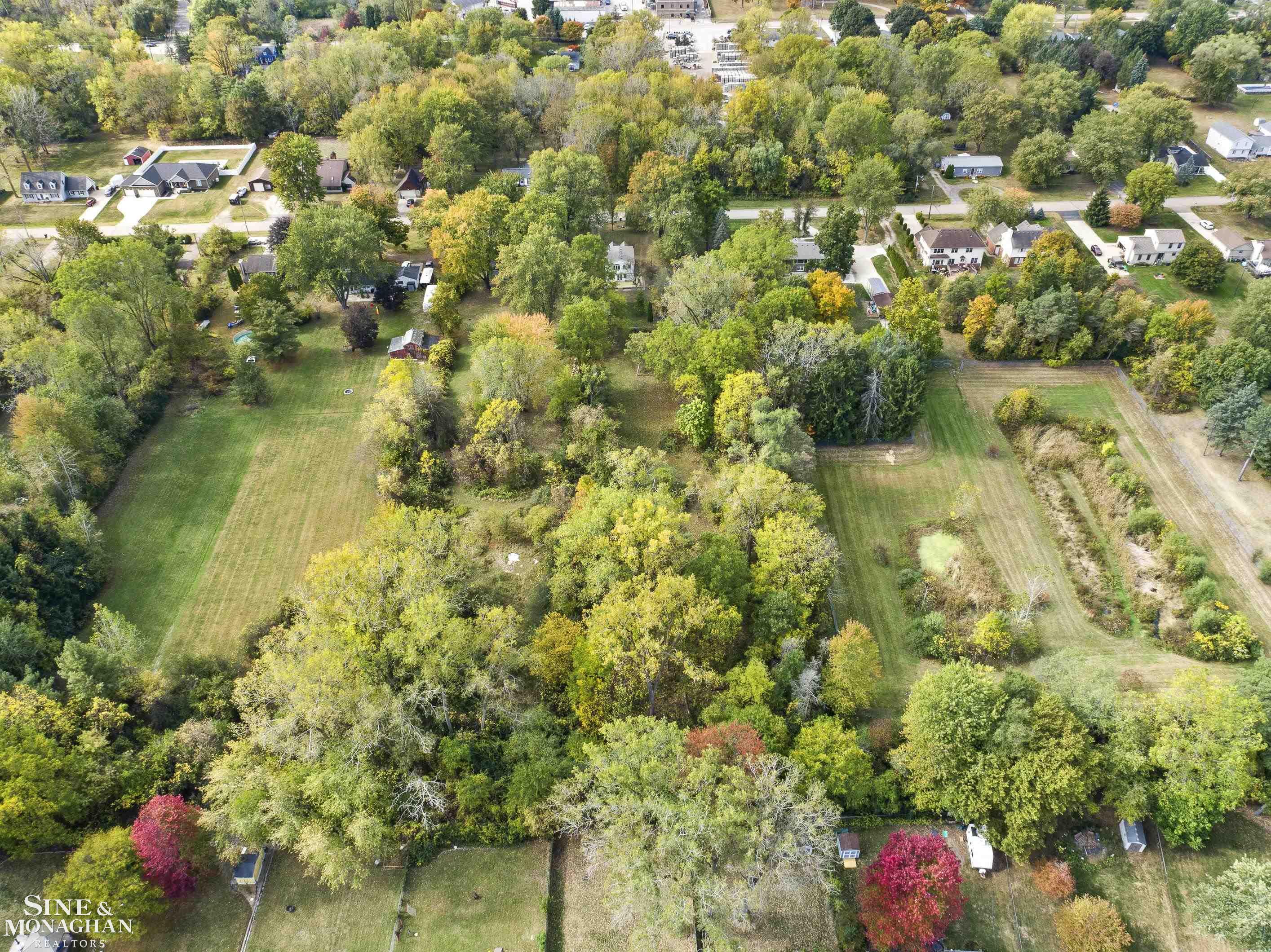 22050 Cass Street, Farmington Hills