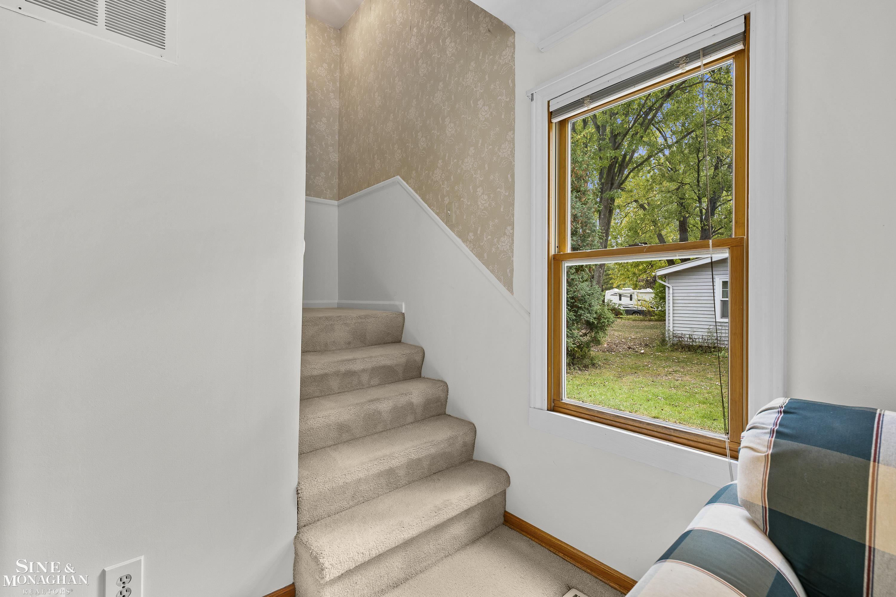 22050 Cass Street, Farmington Hills