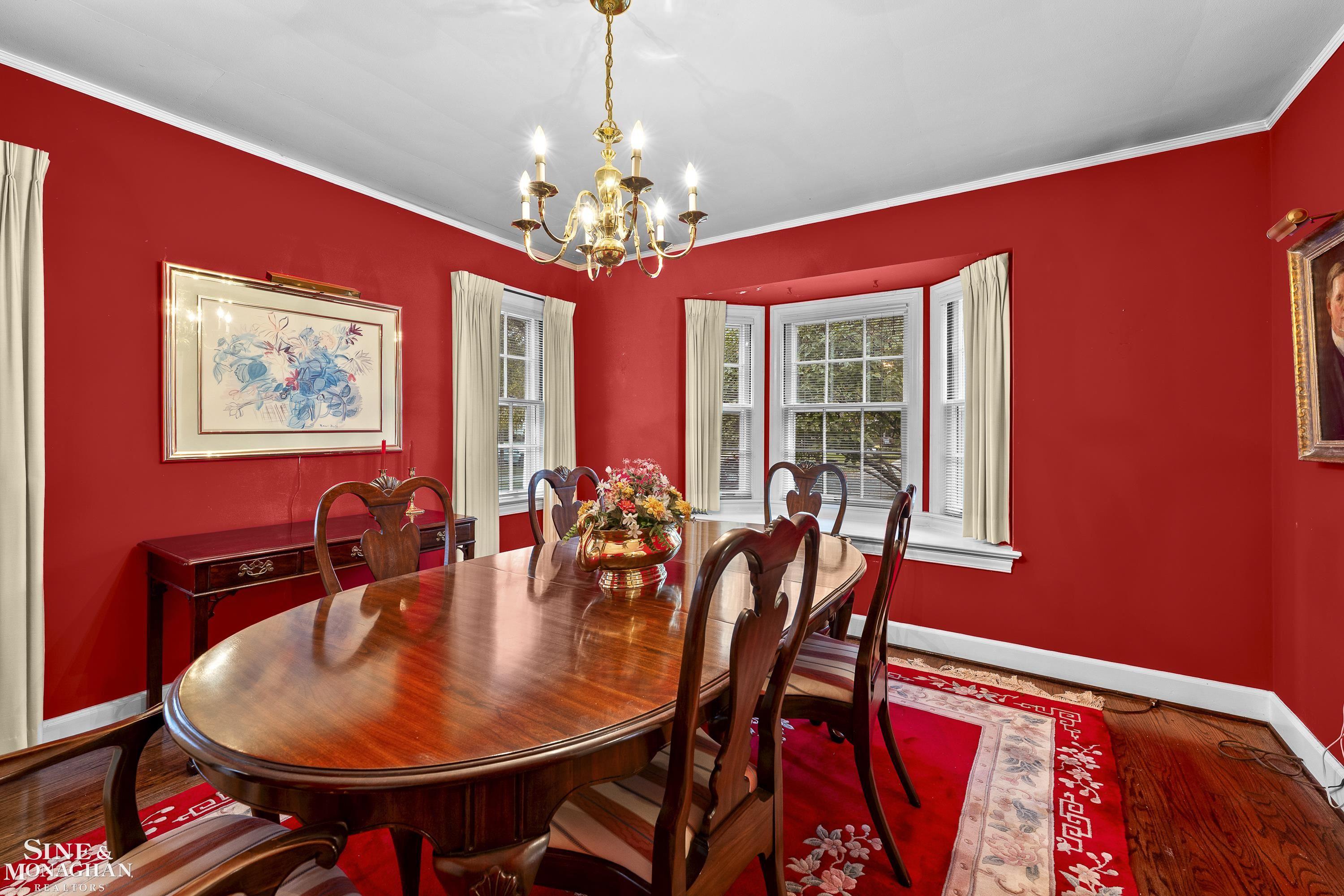 876 Washington Road, Grosse Pointe