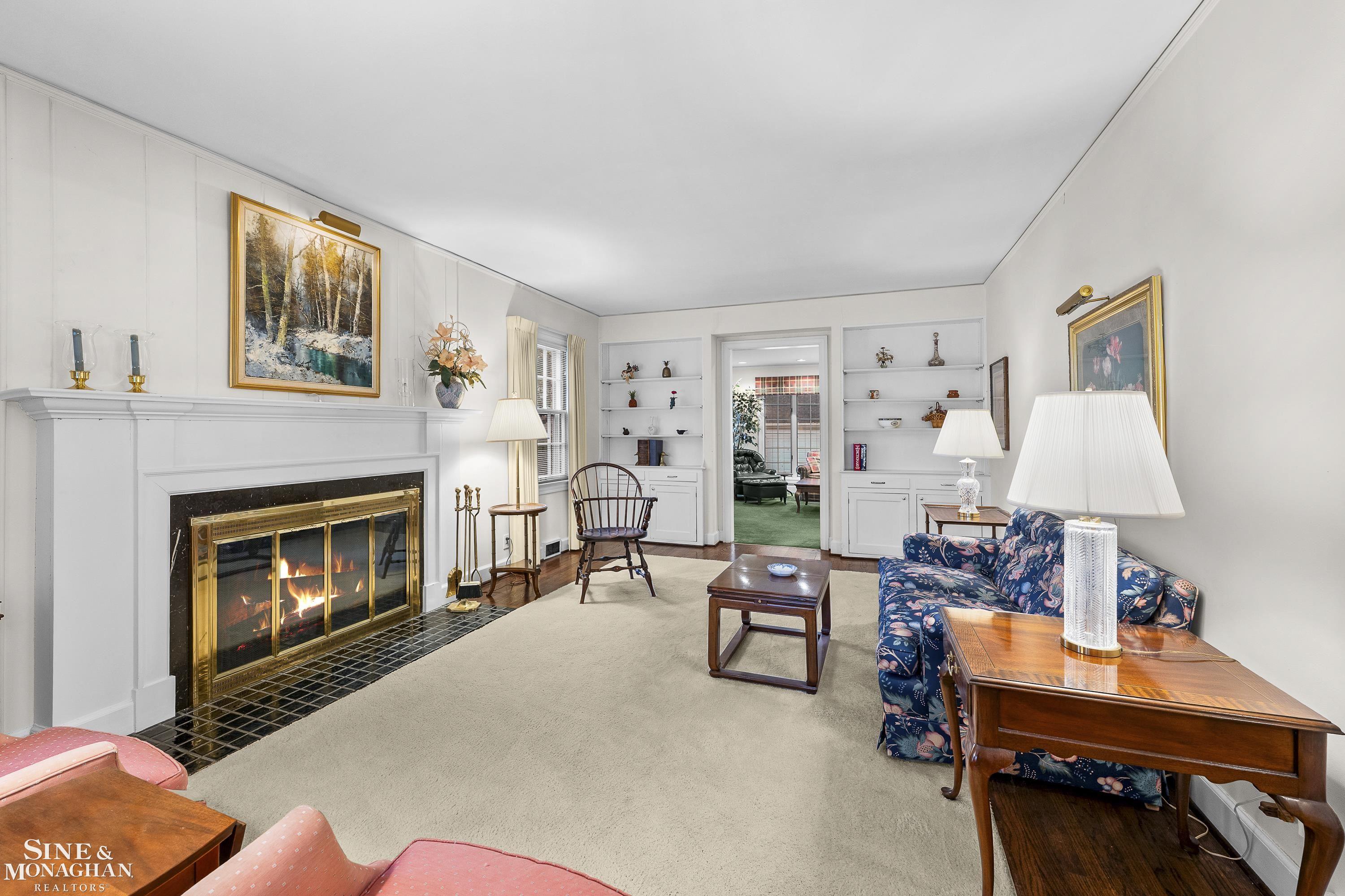 876 Washington Road, Grosse Pointe