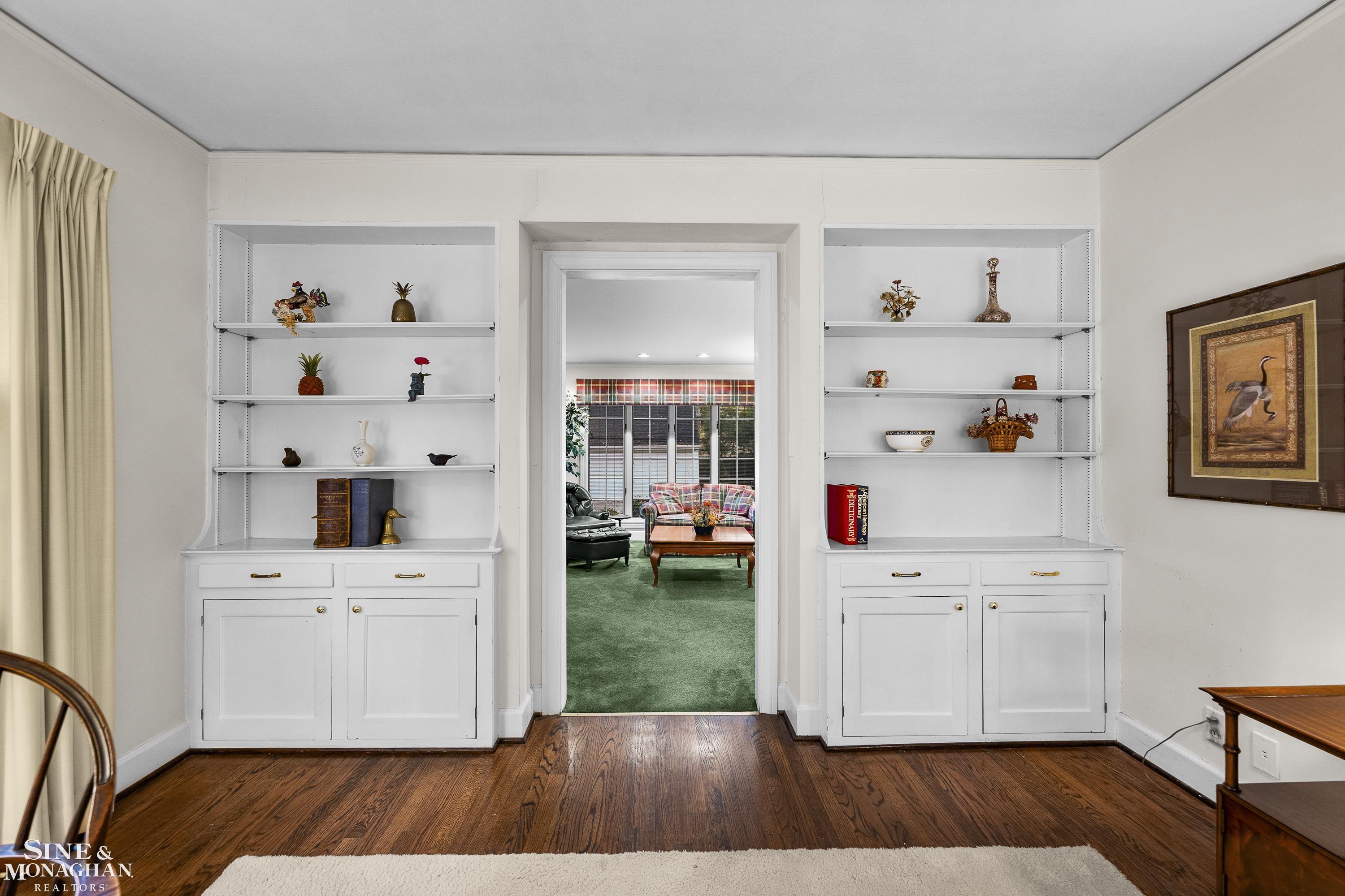 876 Washington Road, Grosse Pointe