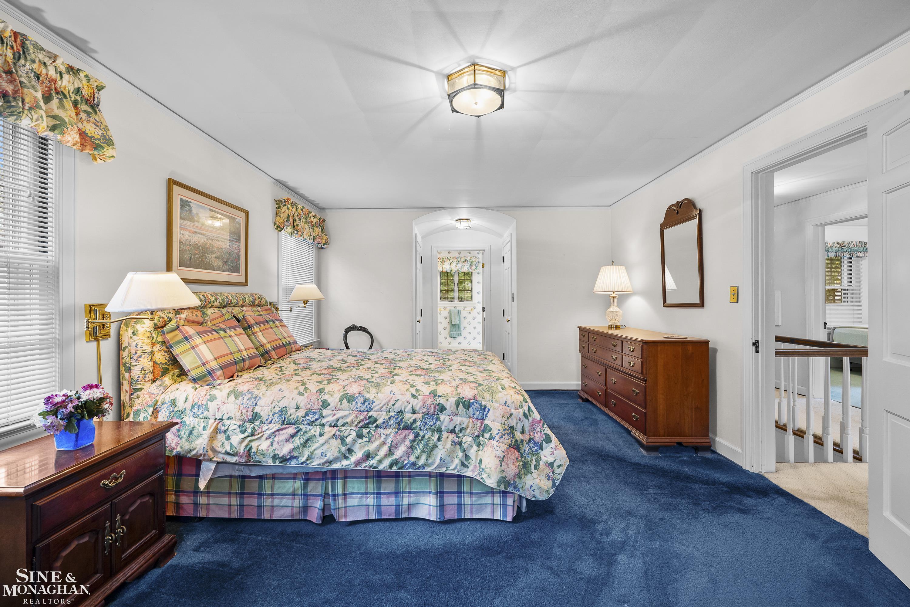 876 Washington Road, Grosse Pointe