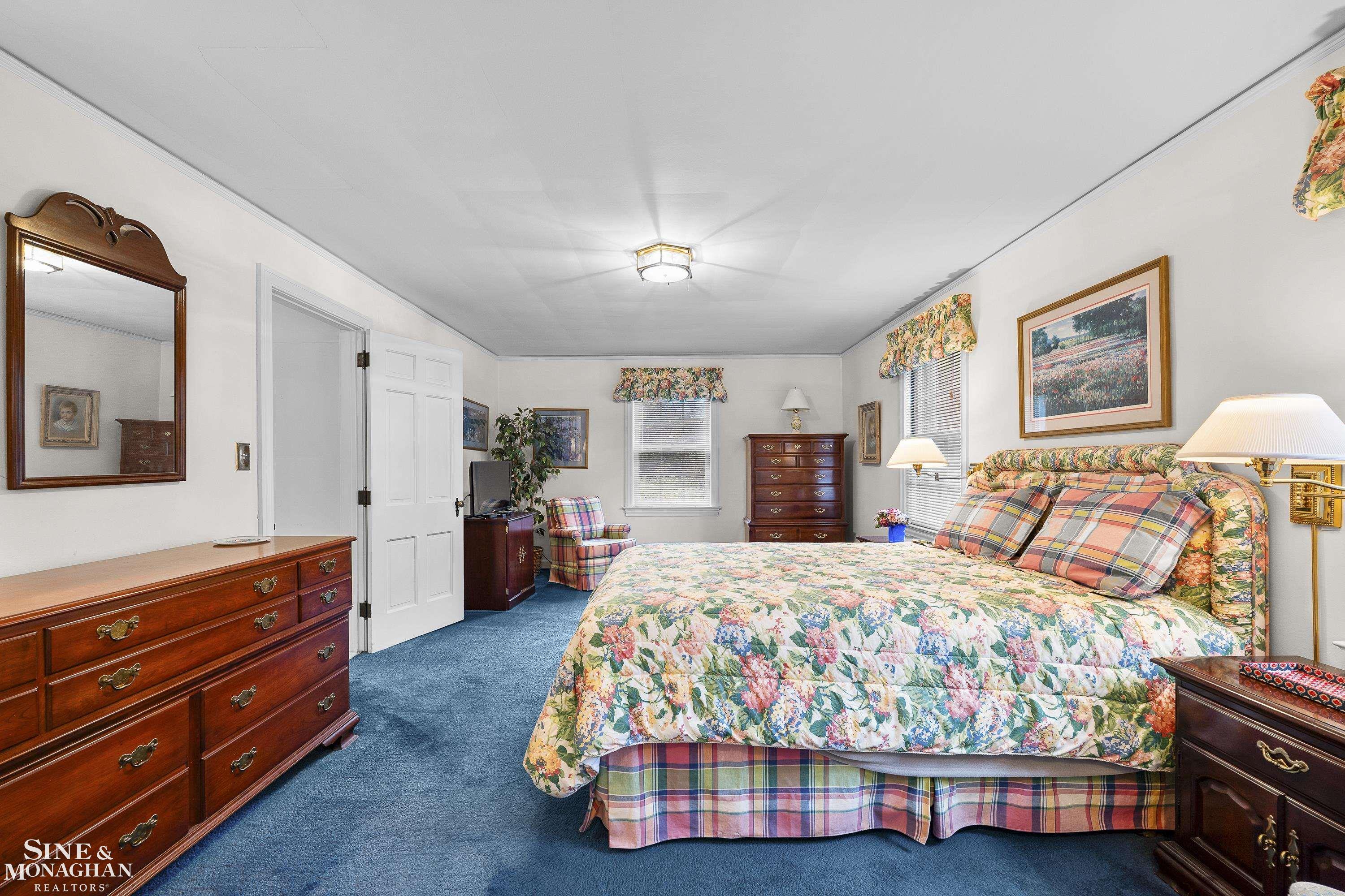 876 Washington Road, Grosse Pointe