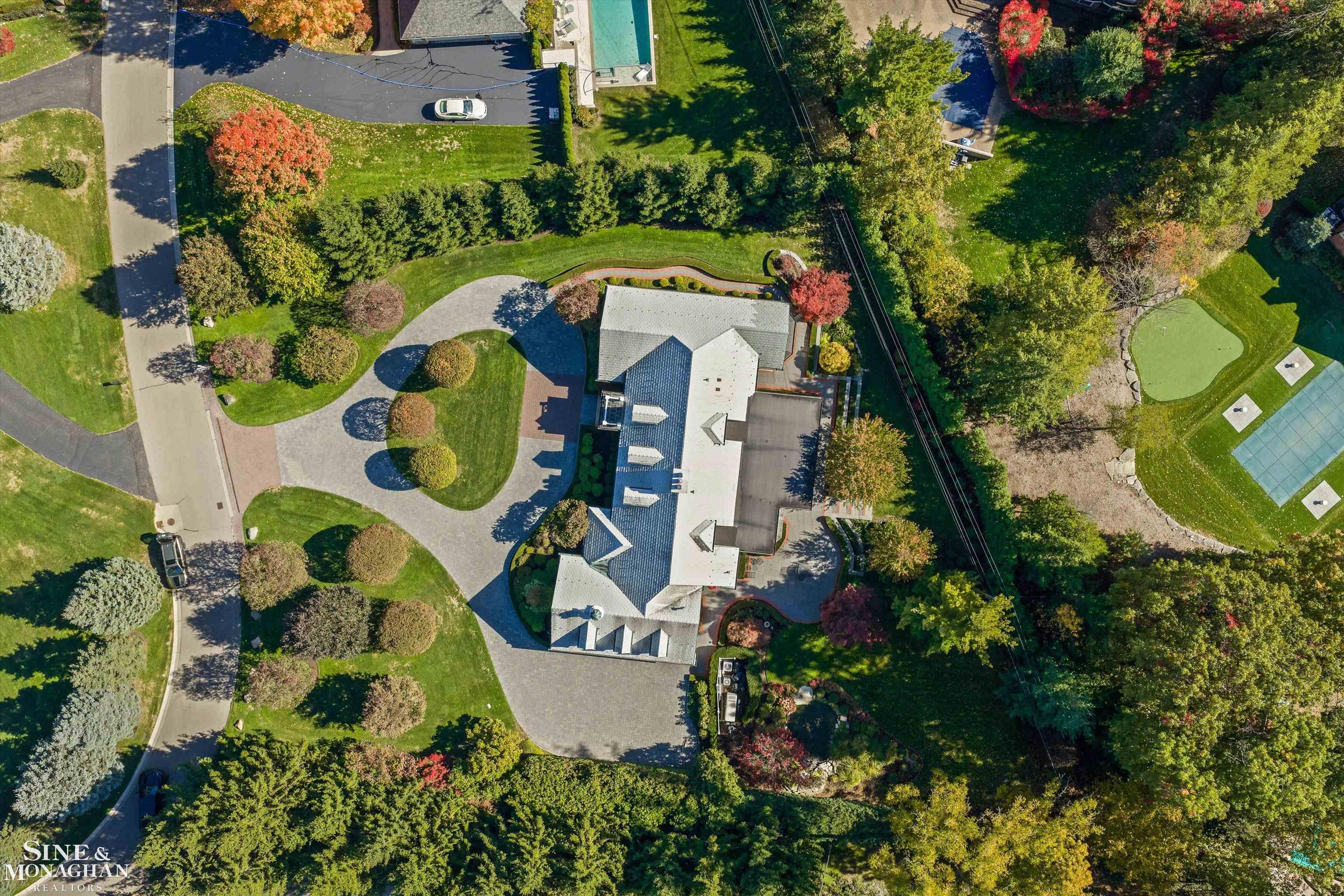 355 Martell Drive, Bloomfield Hills