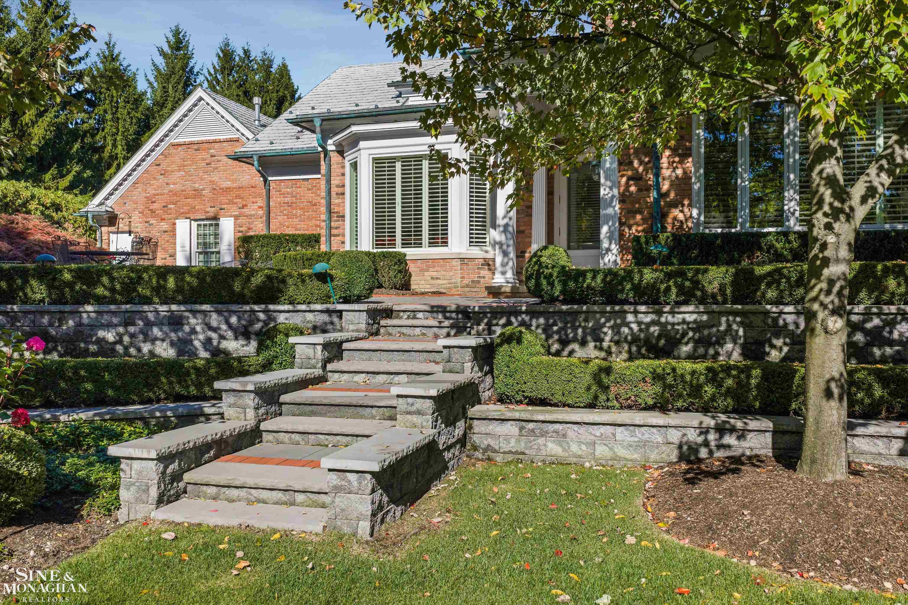 355 Martell Drive, Bloomfield Hills