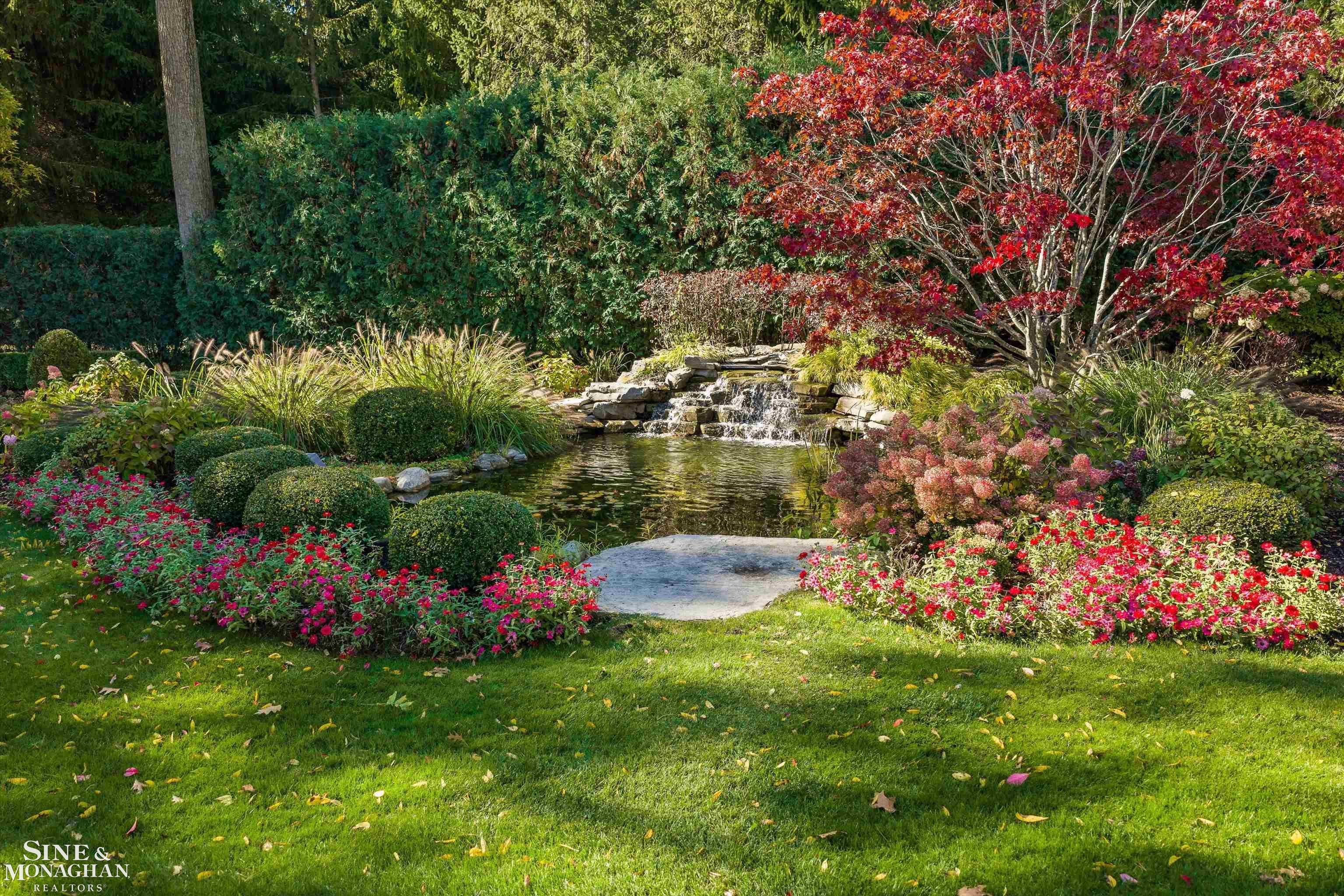 355 Martell Drive, Bloomfield Hills