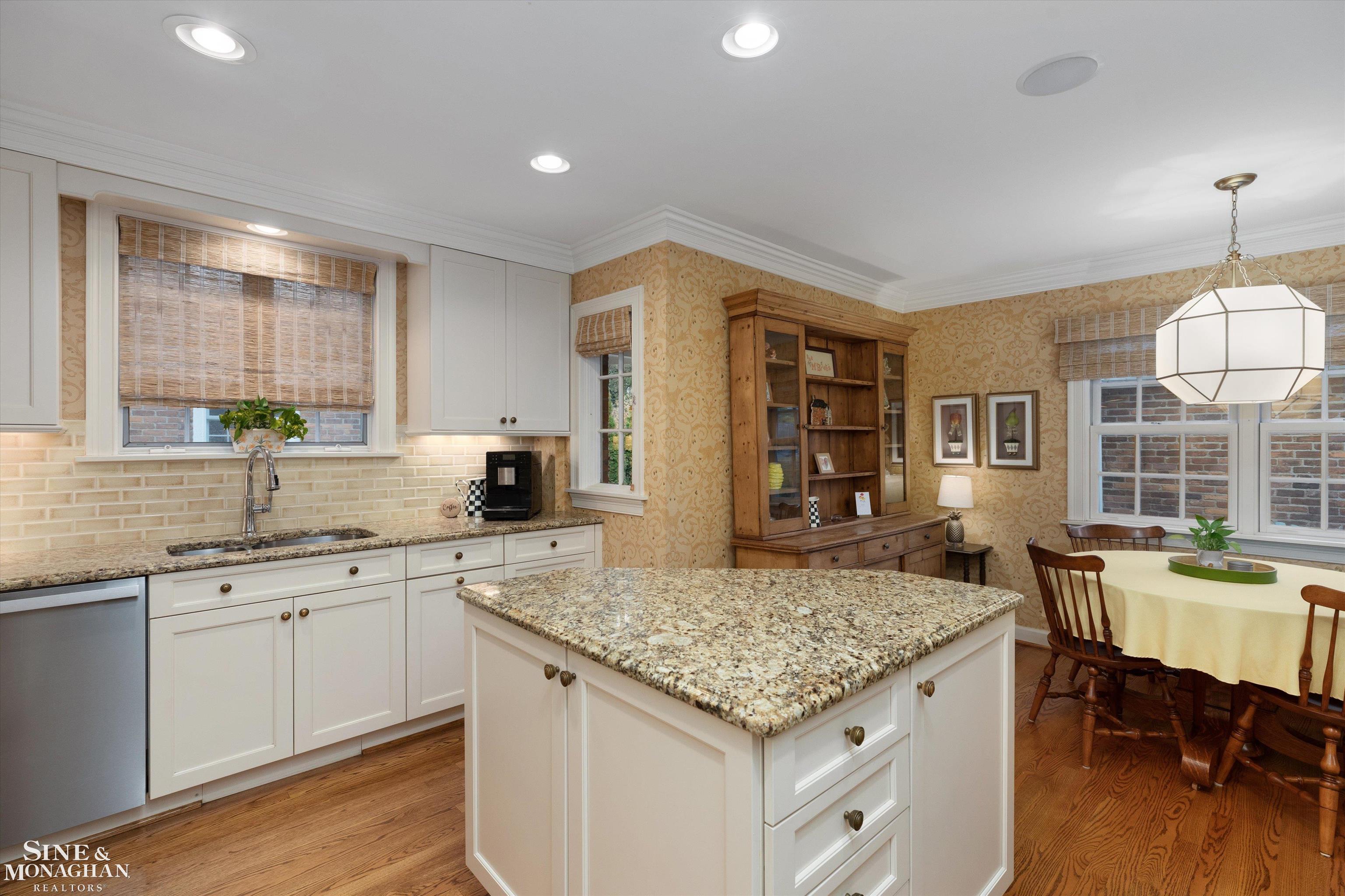 218 Merriweather Road