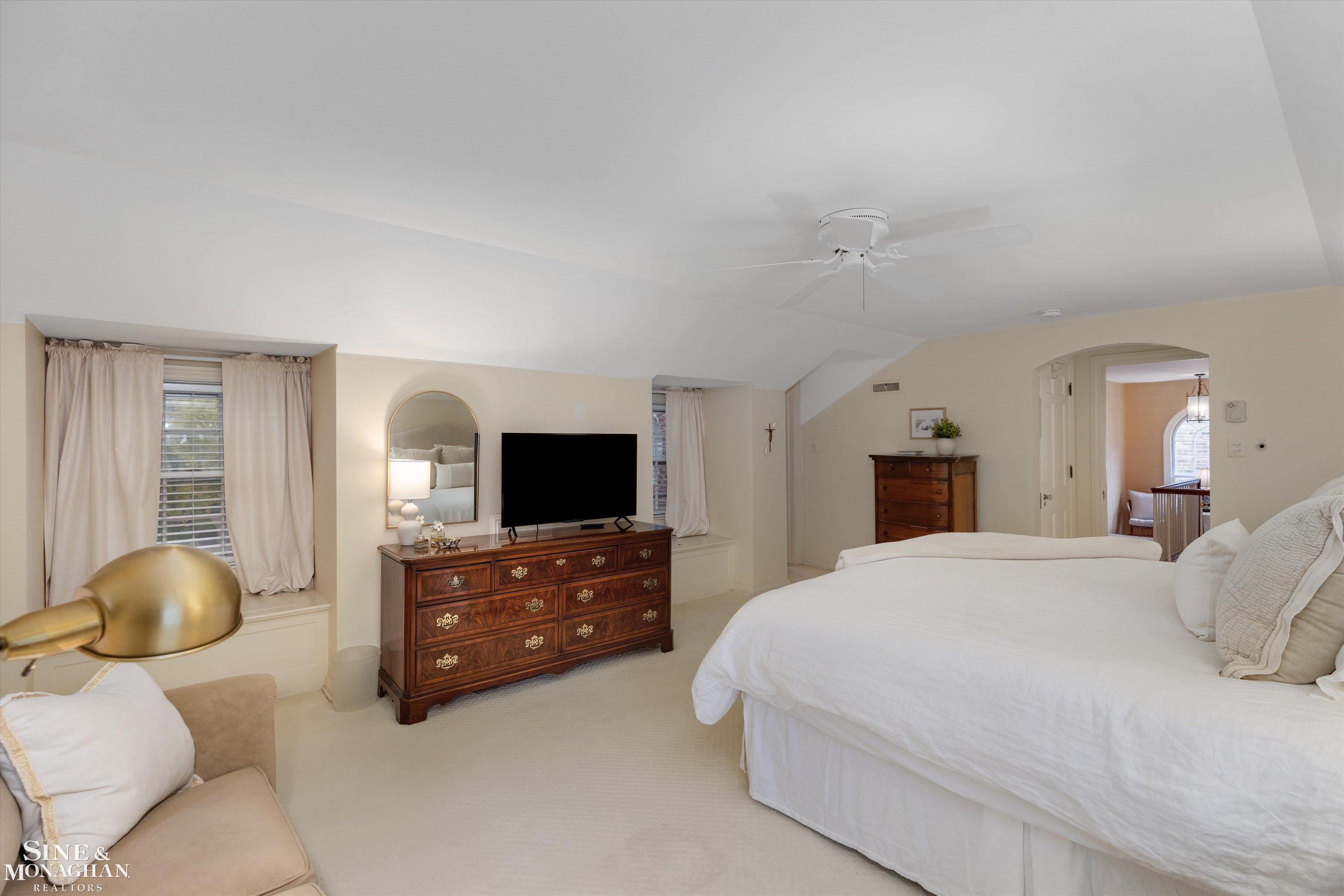 218 Merriweather Road