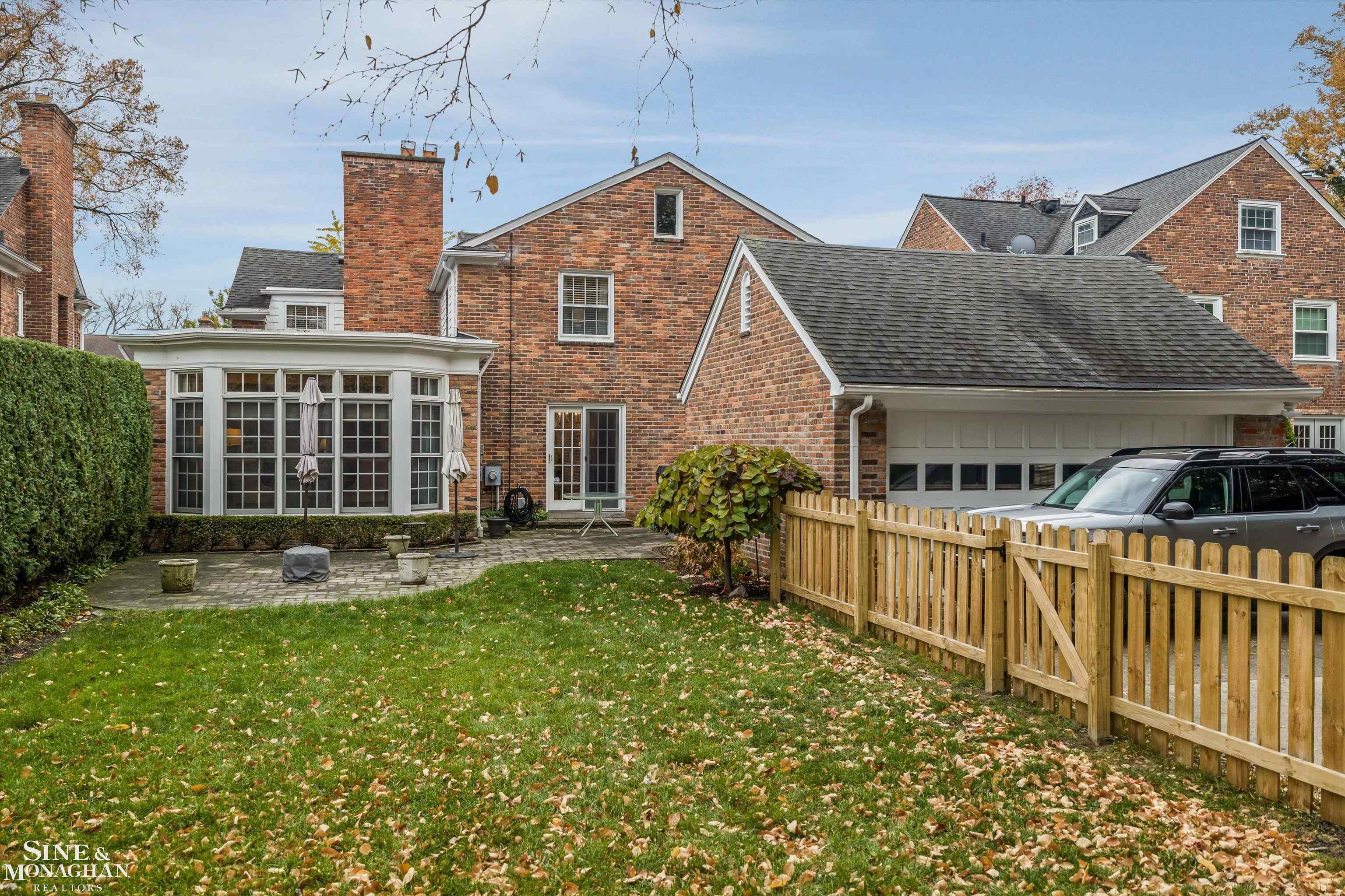 218 Merriweather Road