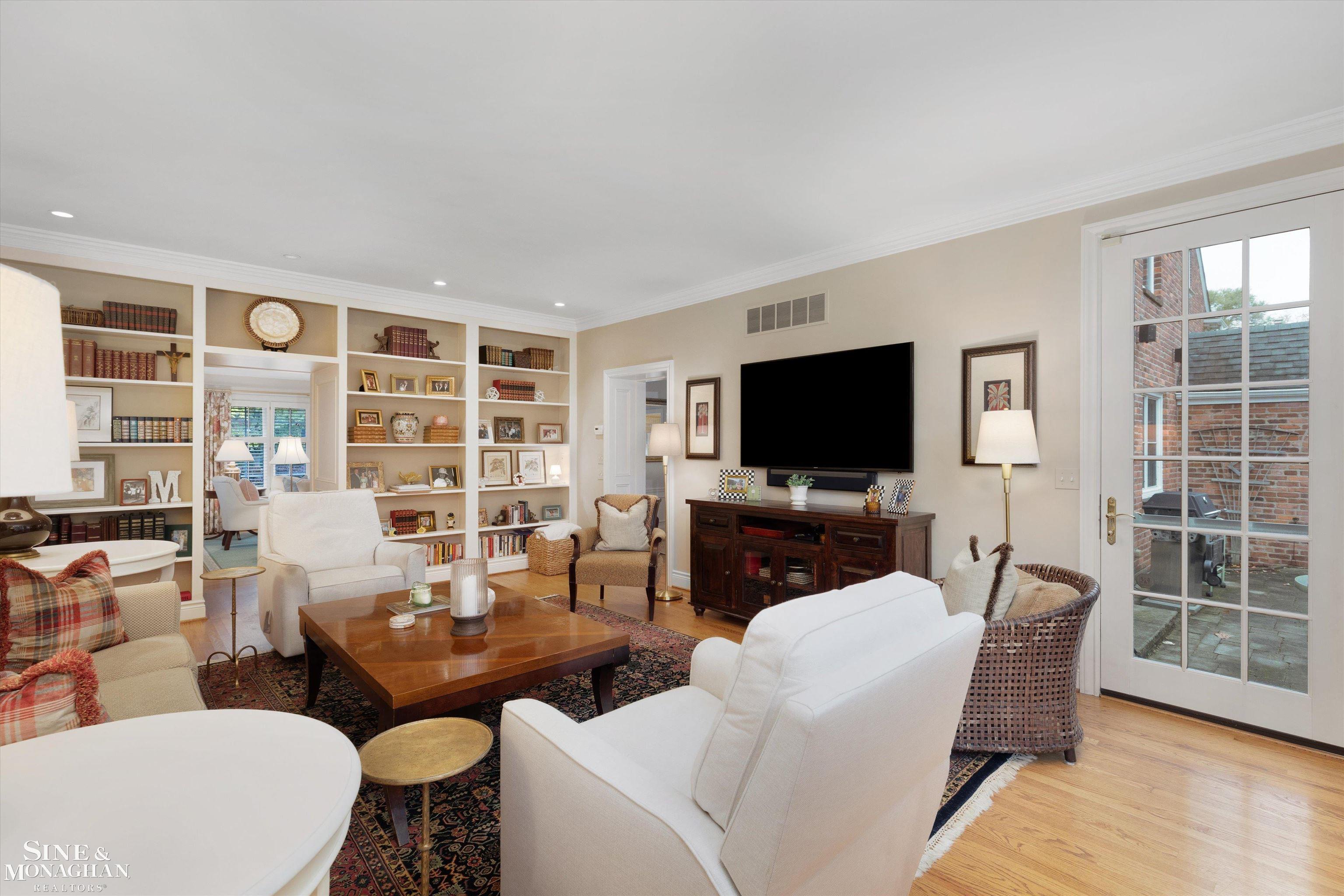 218 Merriweather Road