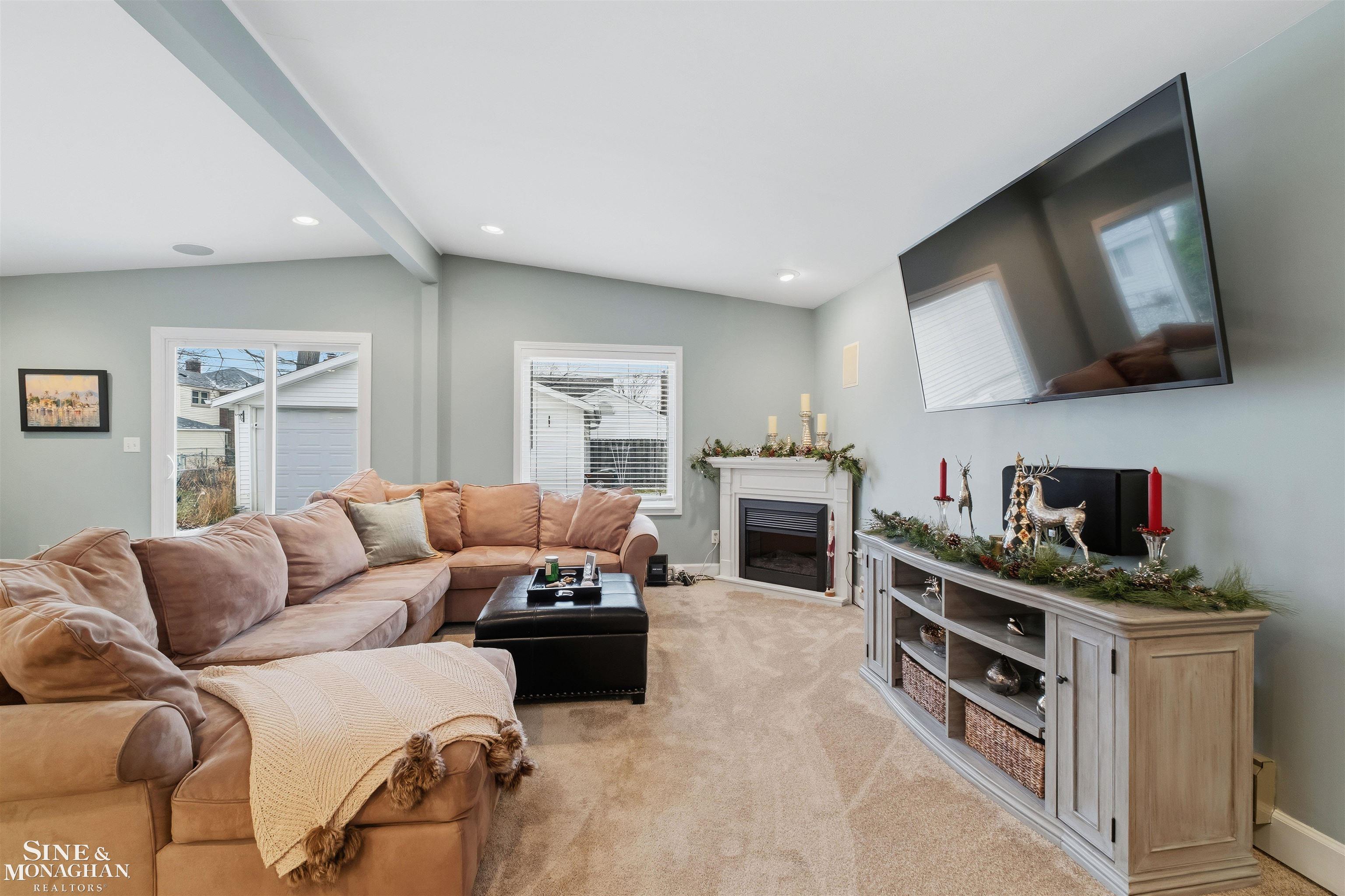 19277 Raymond Street