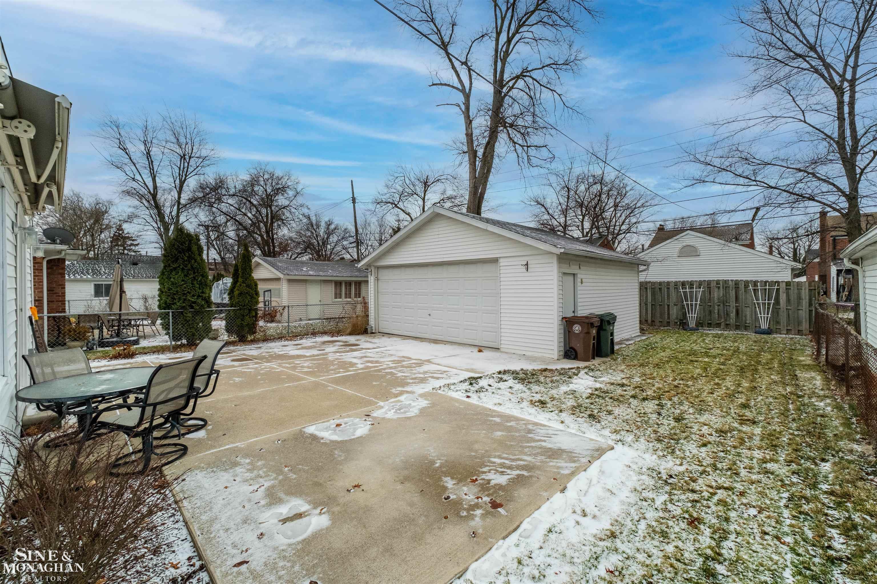 19277 Raymond Street