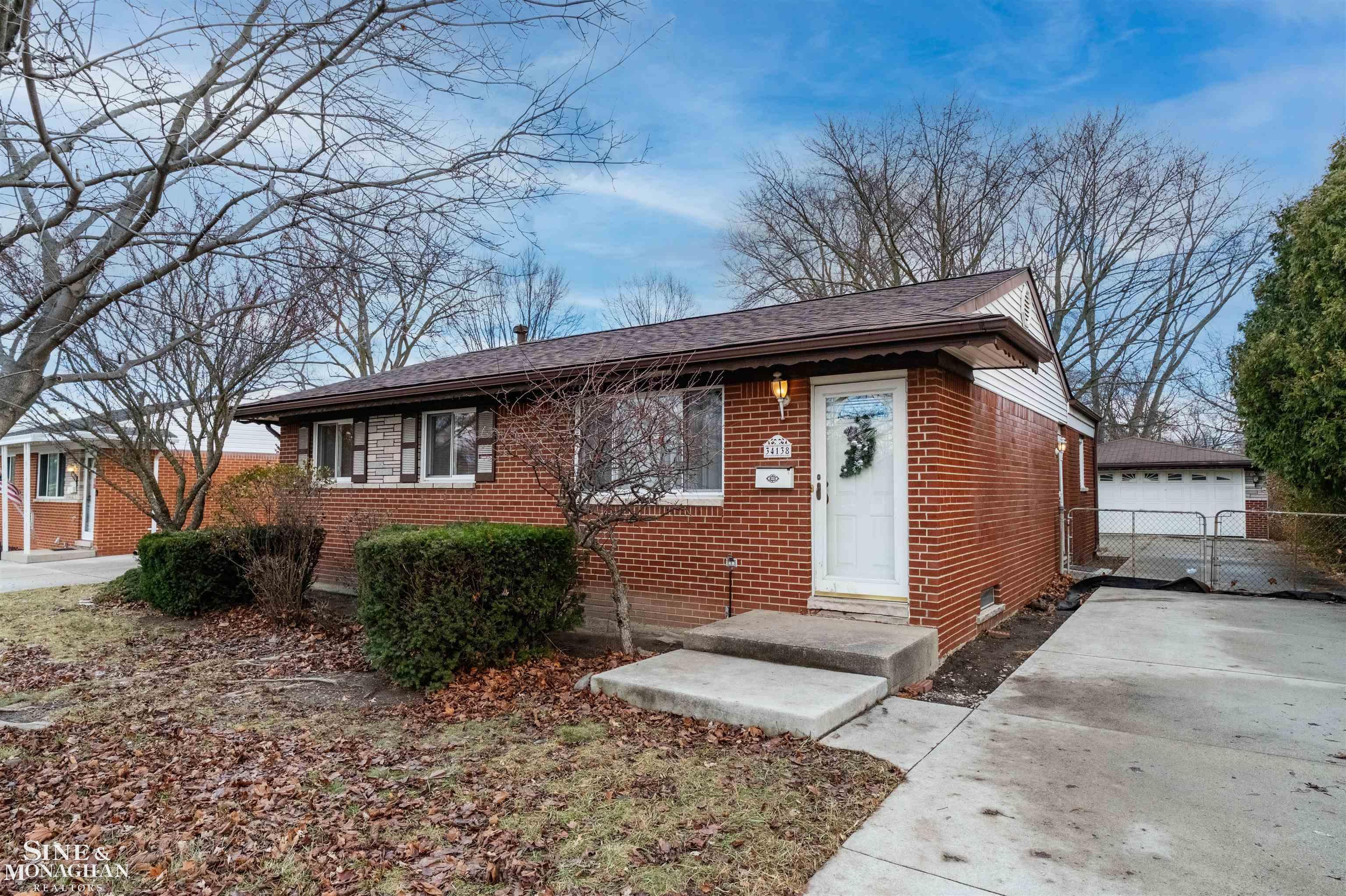 34138 Beaconsfield Street