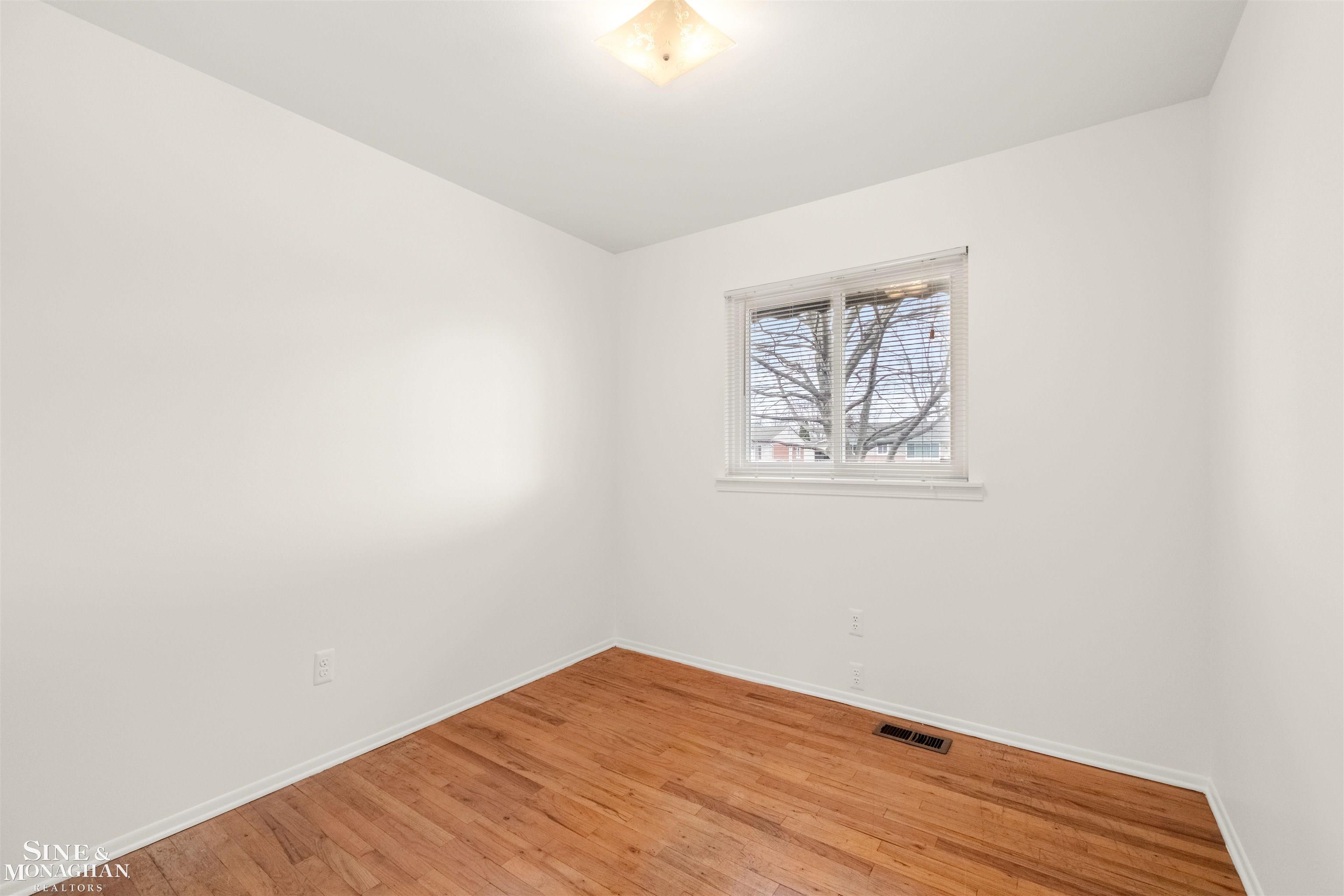 34138 Beaconsfield Street