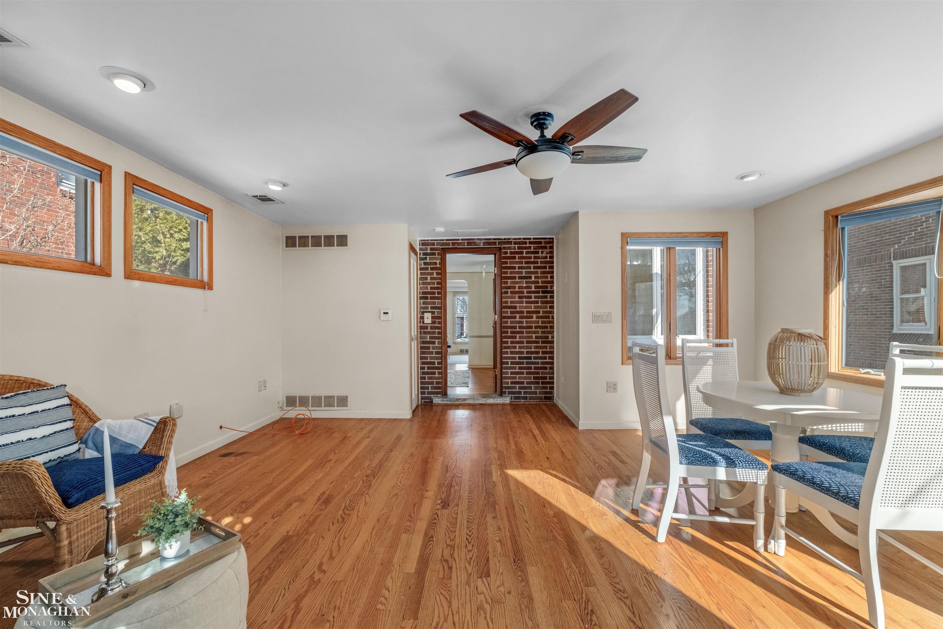 343 Mount Vernon Avenue