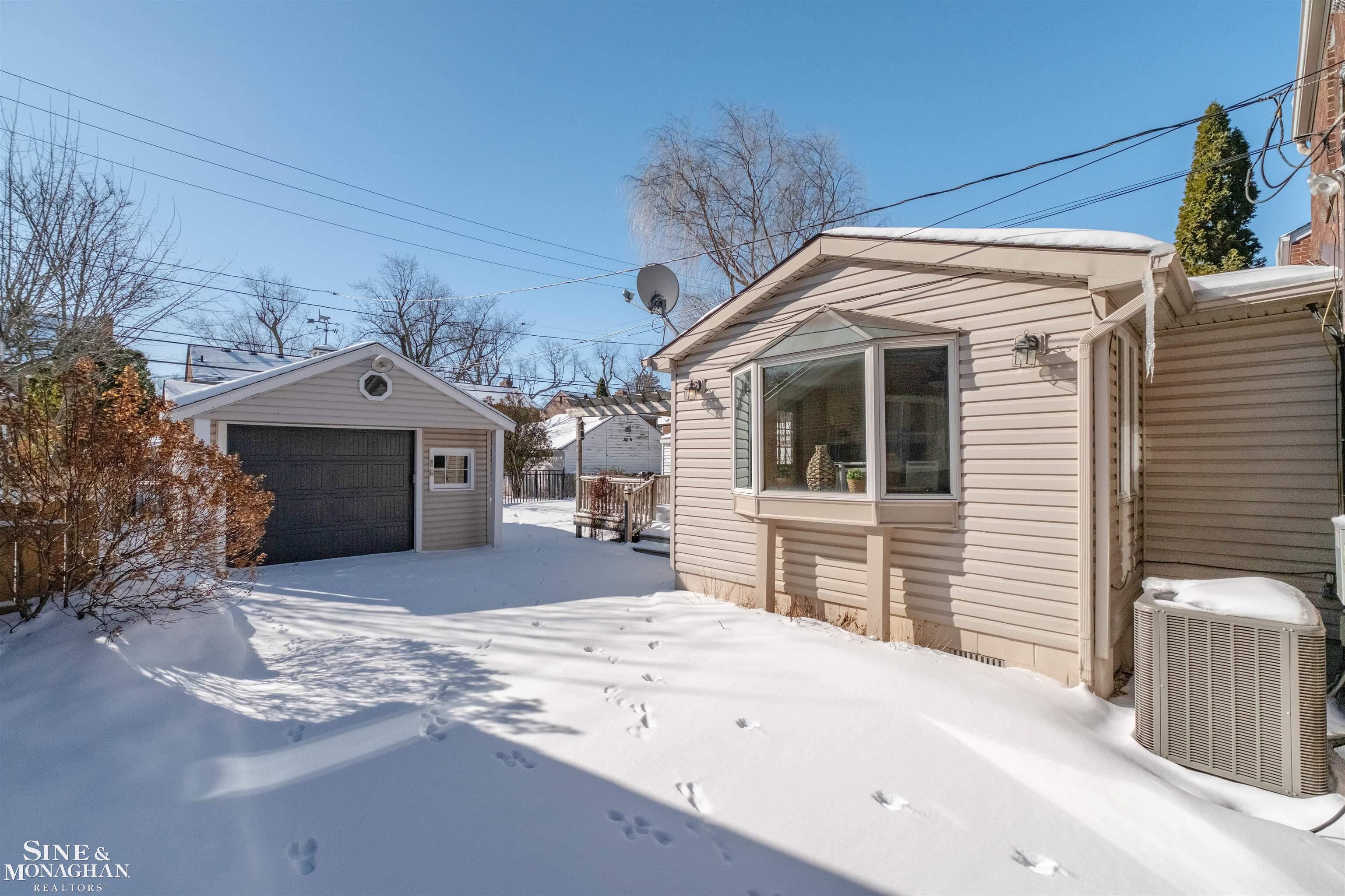 343 Mount Vernon Avenue