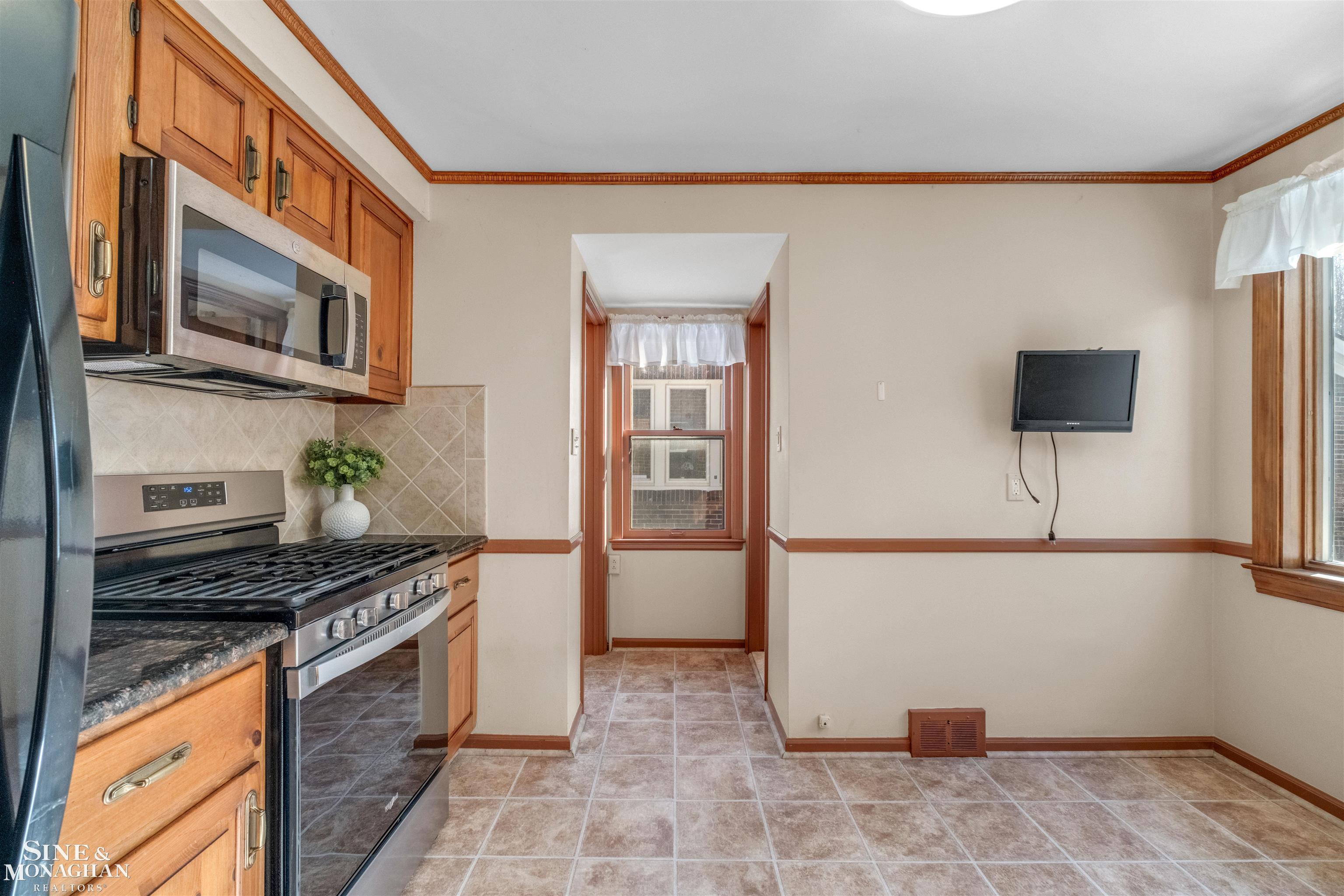 343 Mount Vernon Avenue