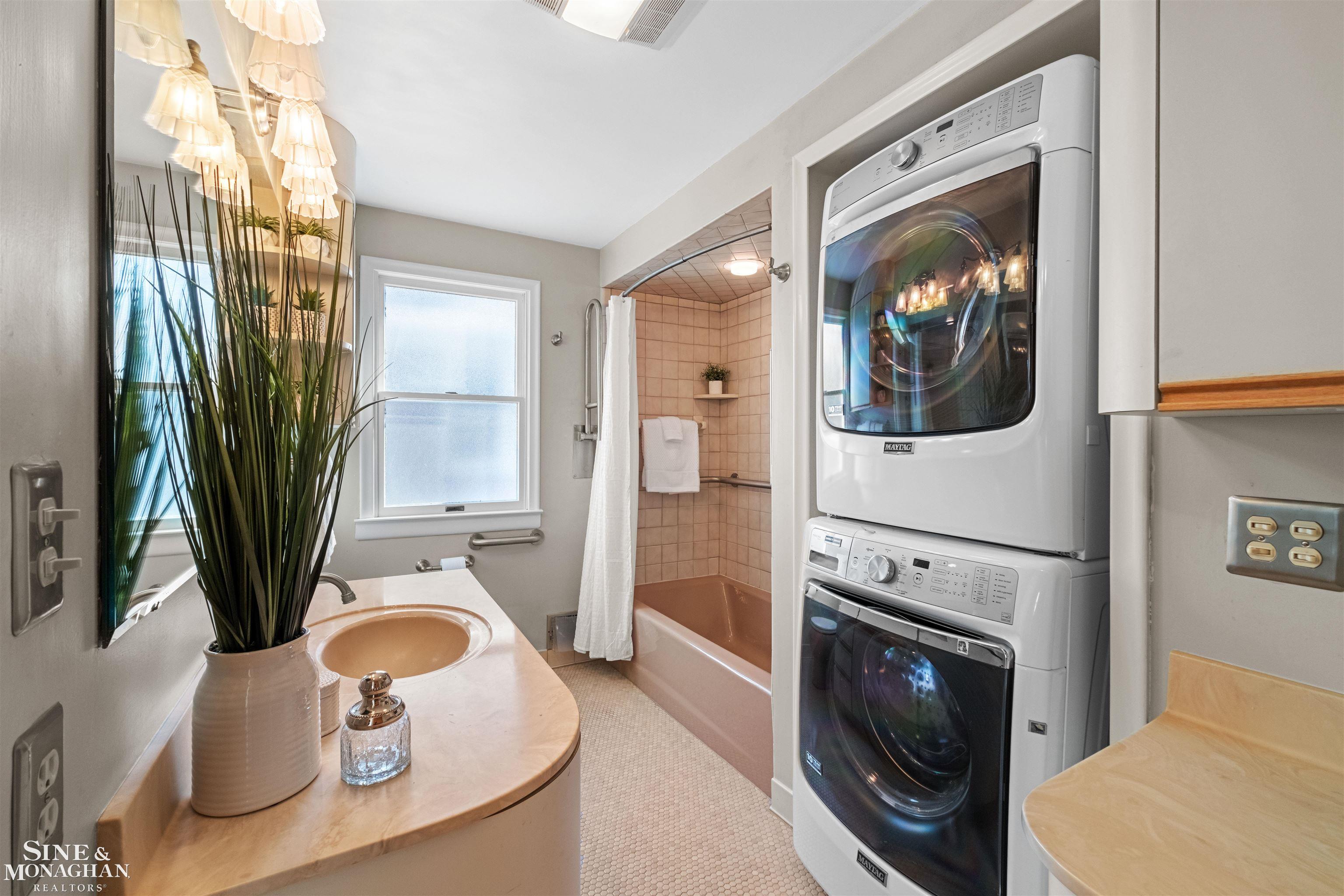 343 Mount Vernon Avenue