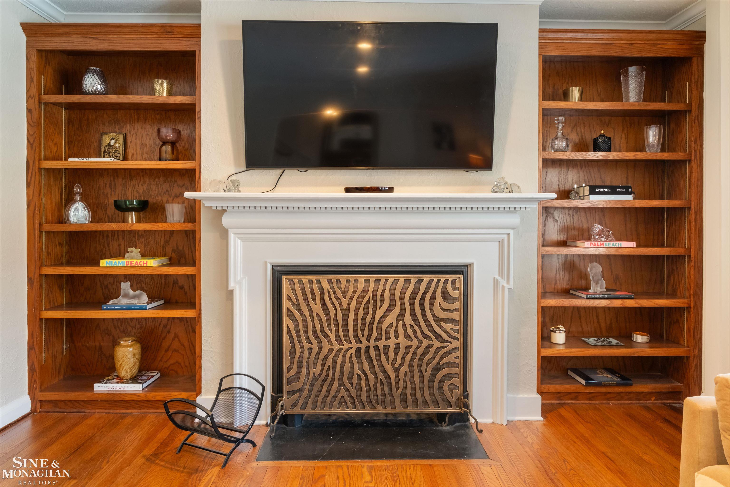 476 Saint Clair Avenue