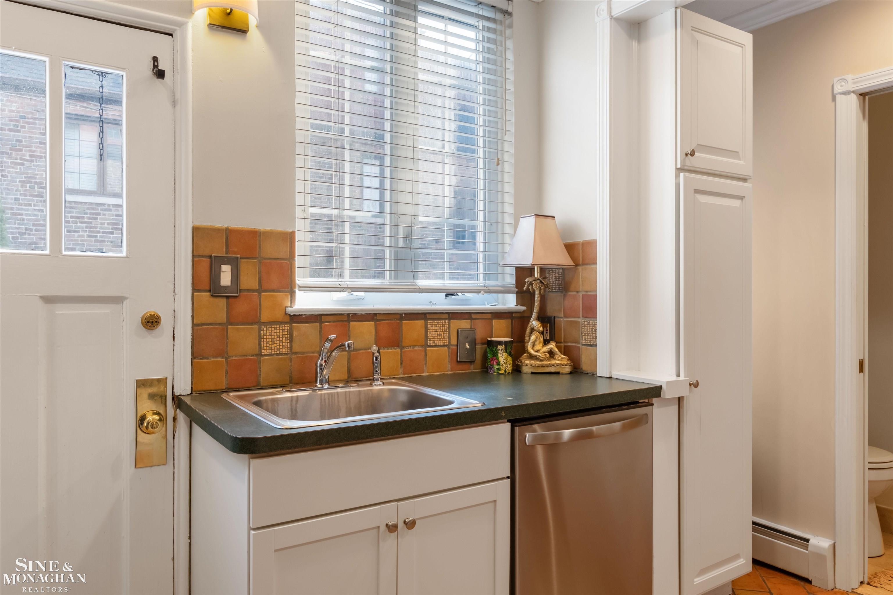 476 Saint Clair Avenue