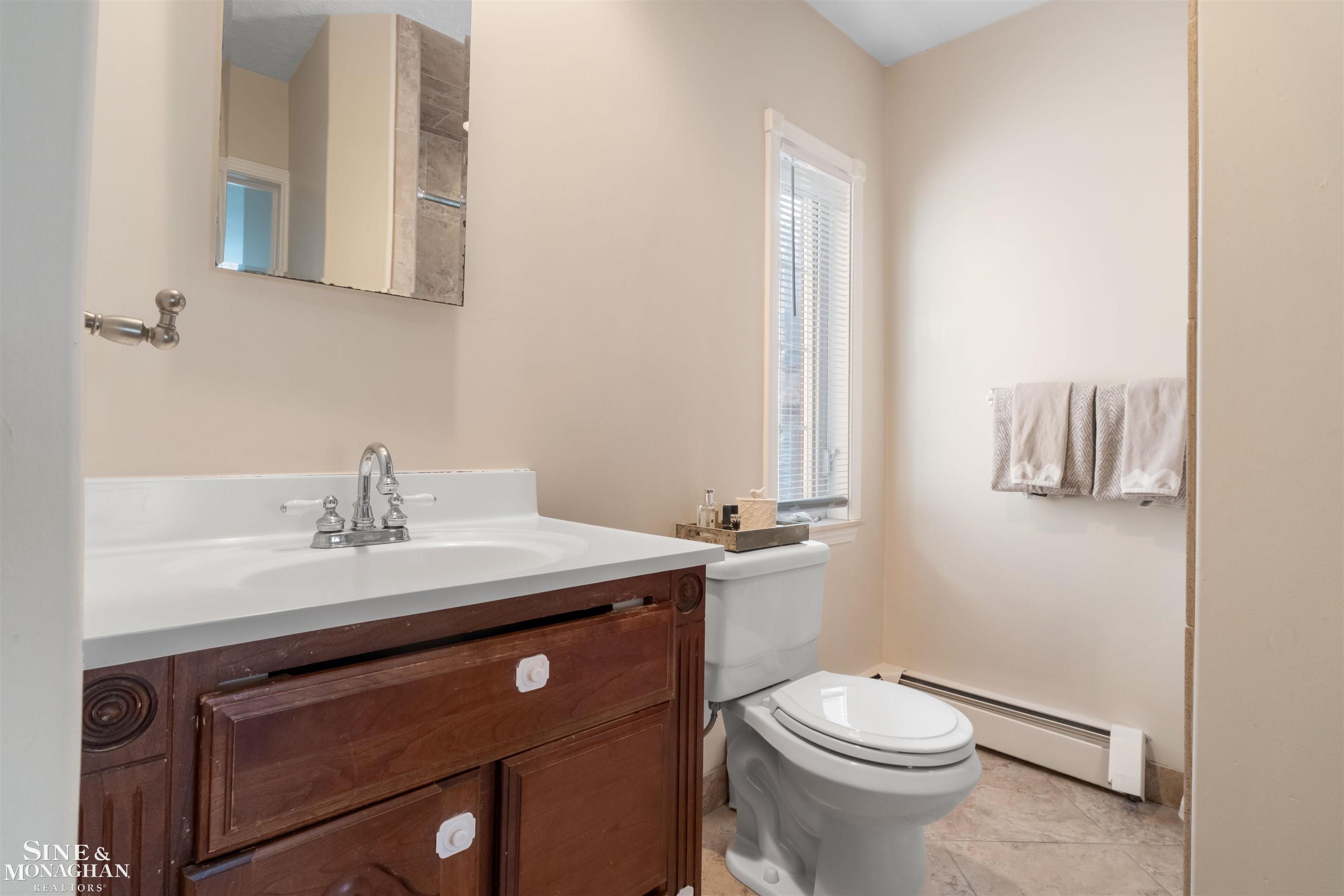 476 Saint Clair Avenue