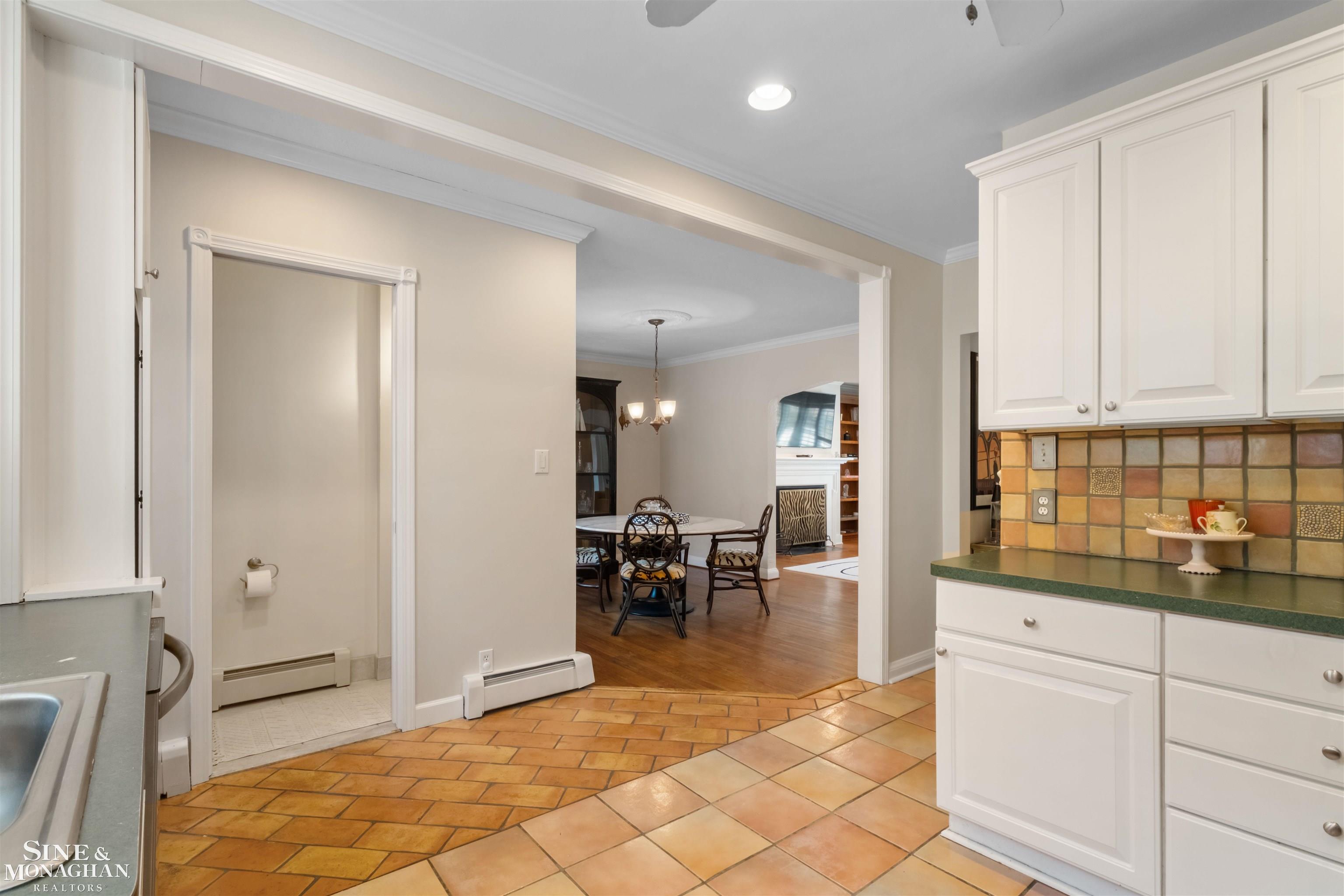 476 Saint Clair Avenue