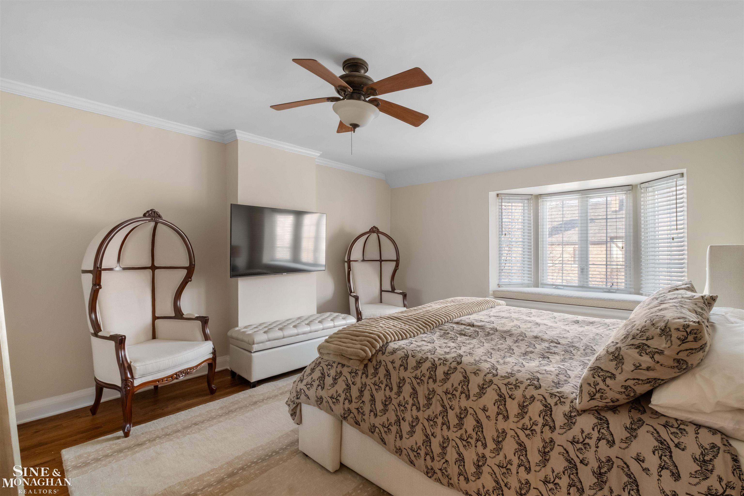 476 Saint Clair Avenue