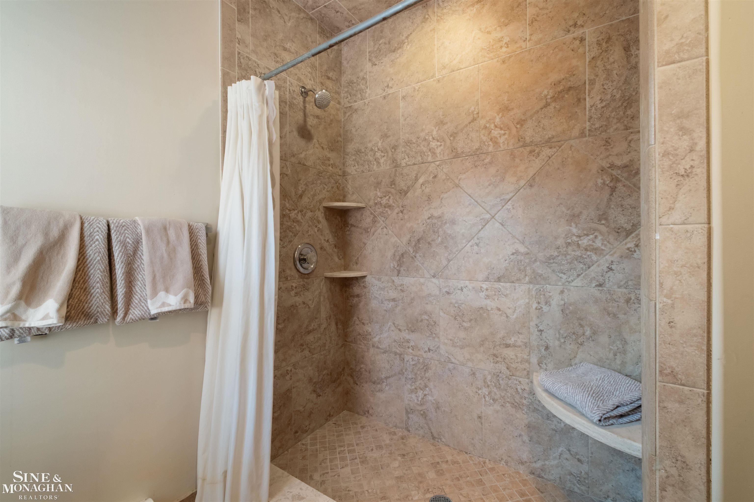 476 Saint Clair Avenue