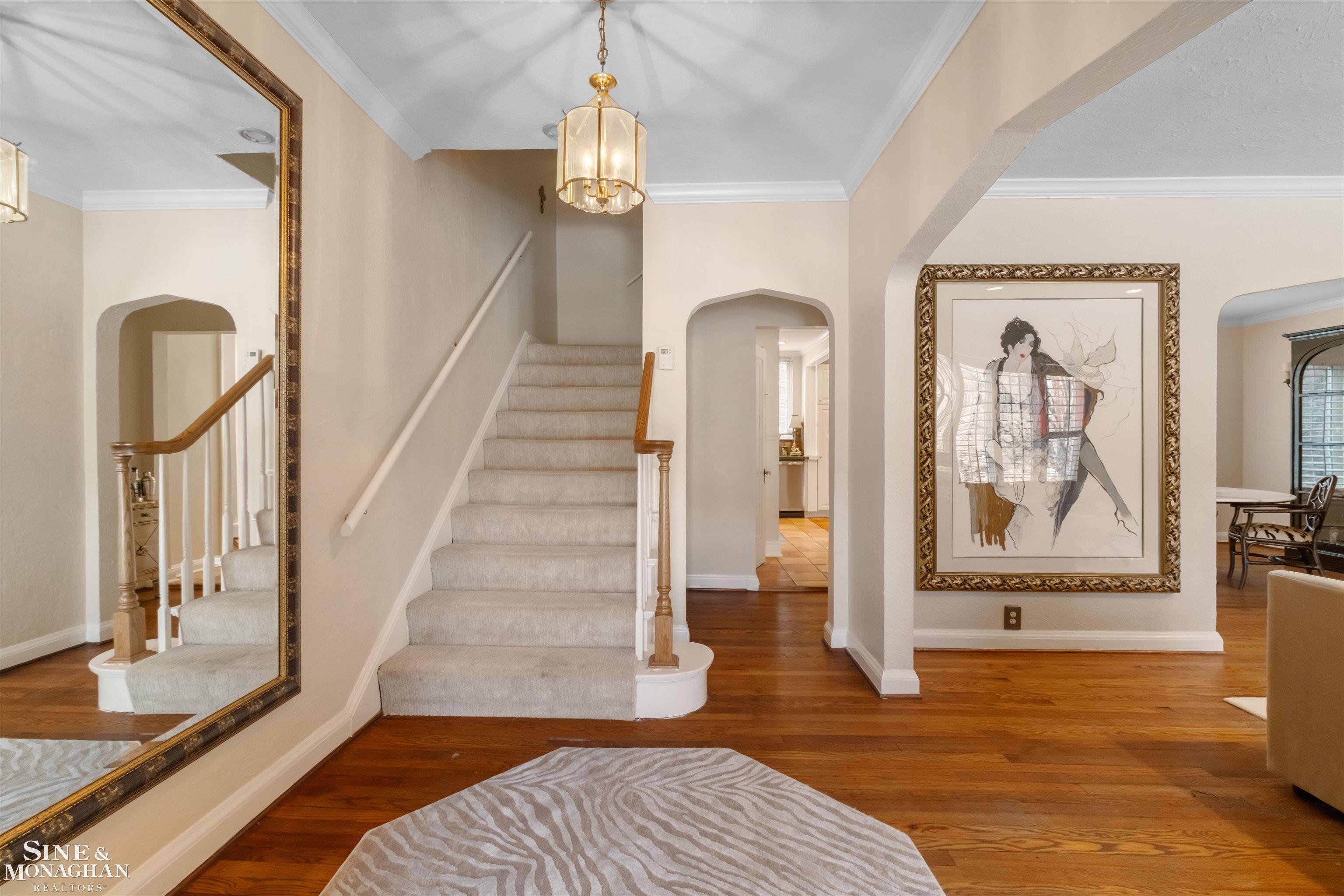 476 Saint Clair Avenue