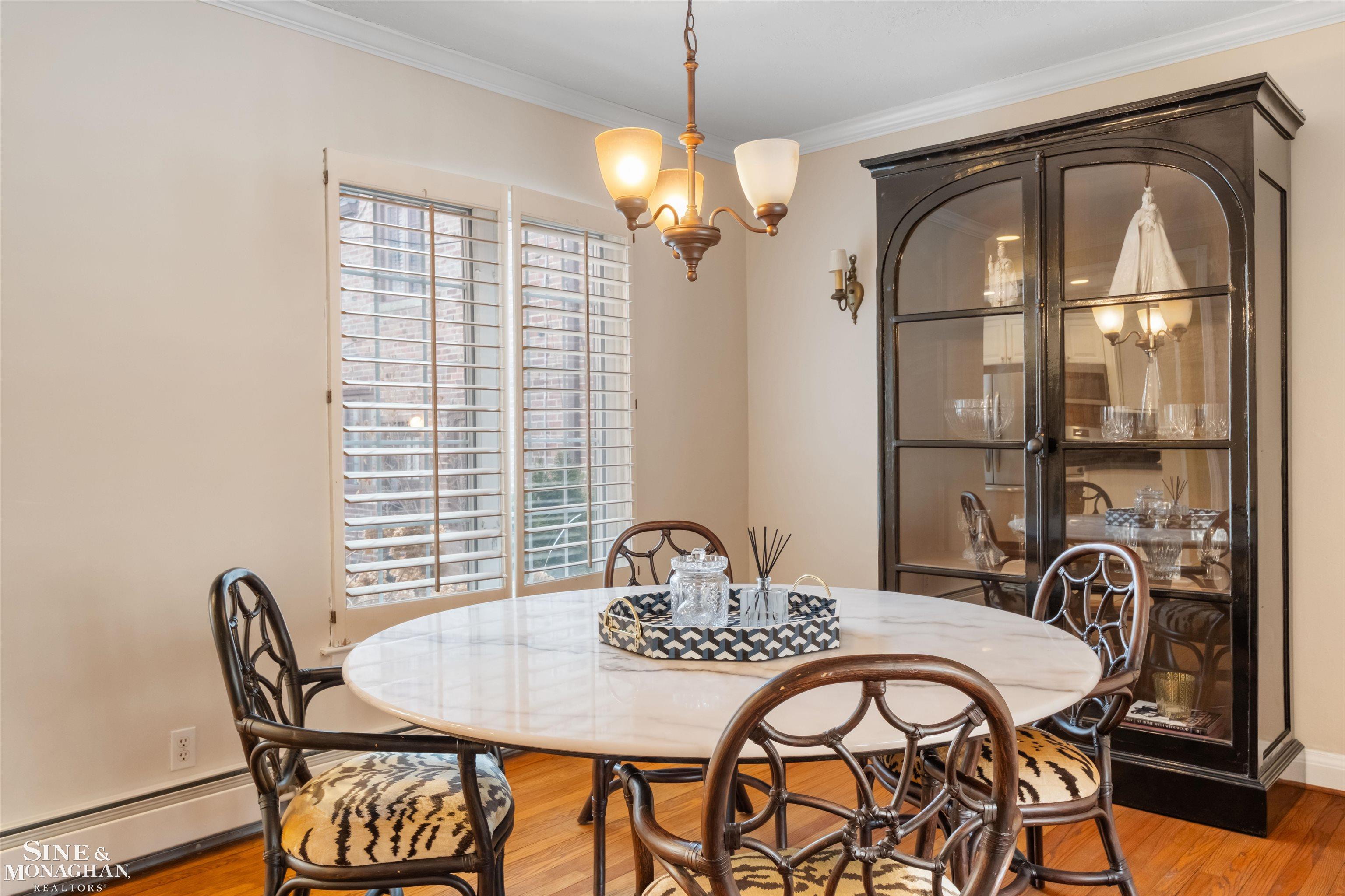 476 Saint Clair Avenue