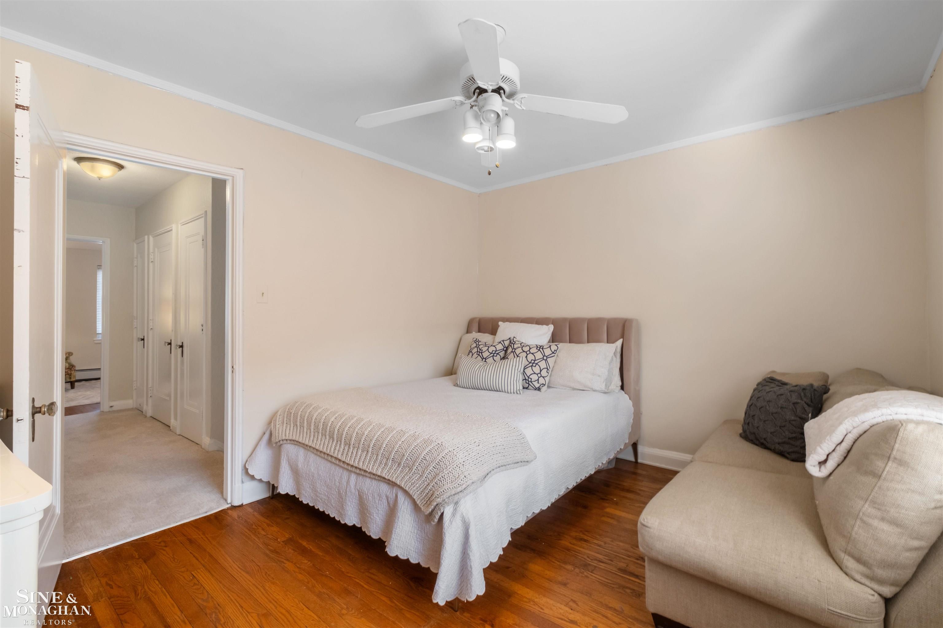 476 Saint Clair Avenue