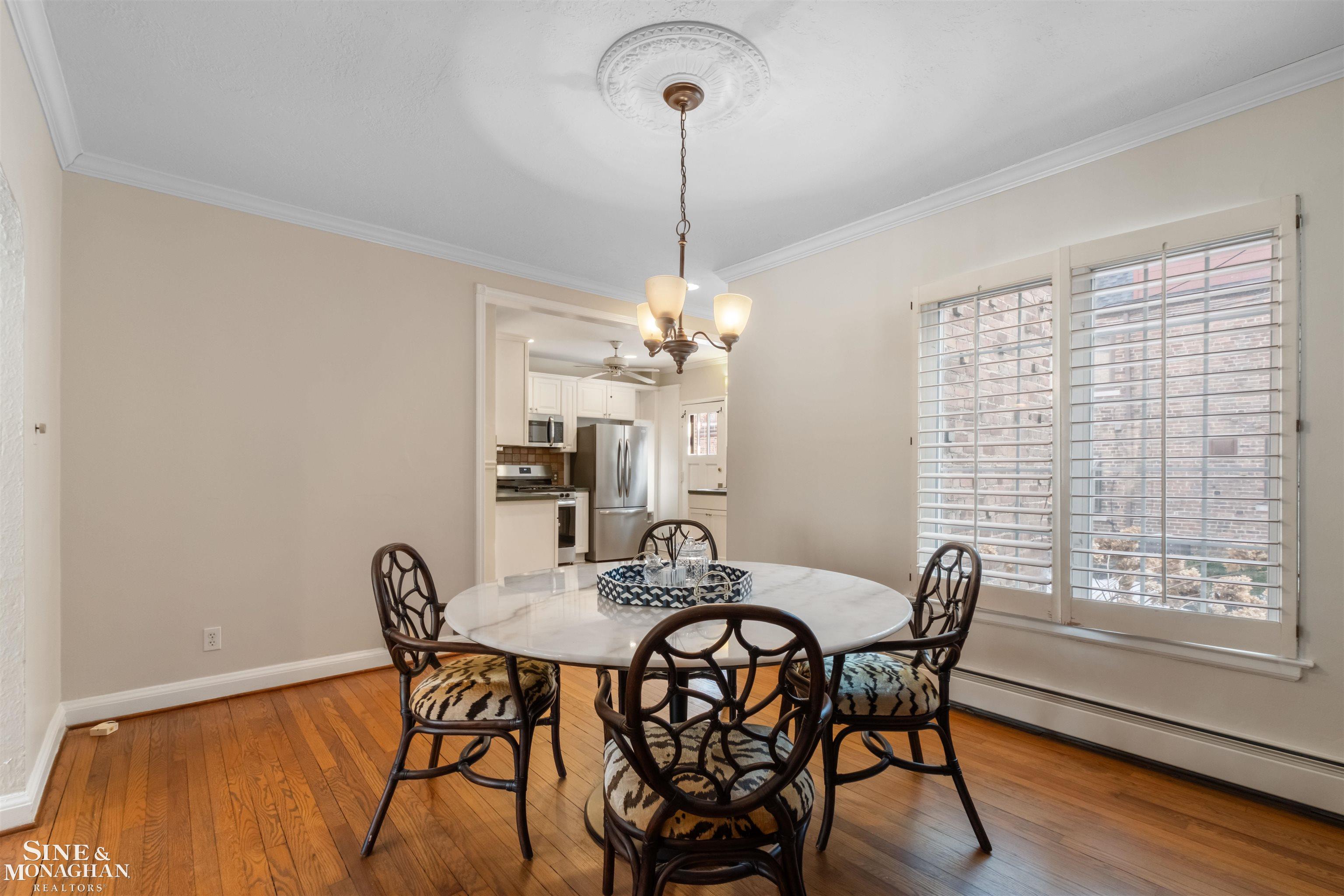 476 Saint Clair Avenue