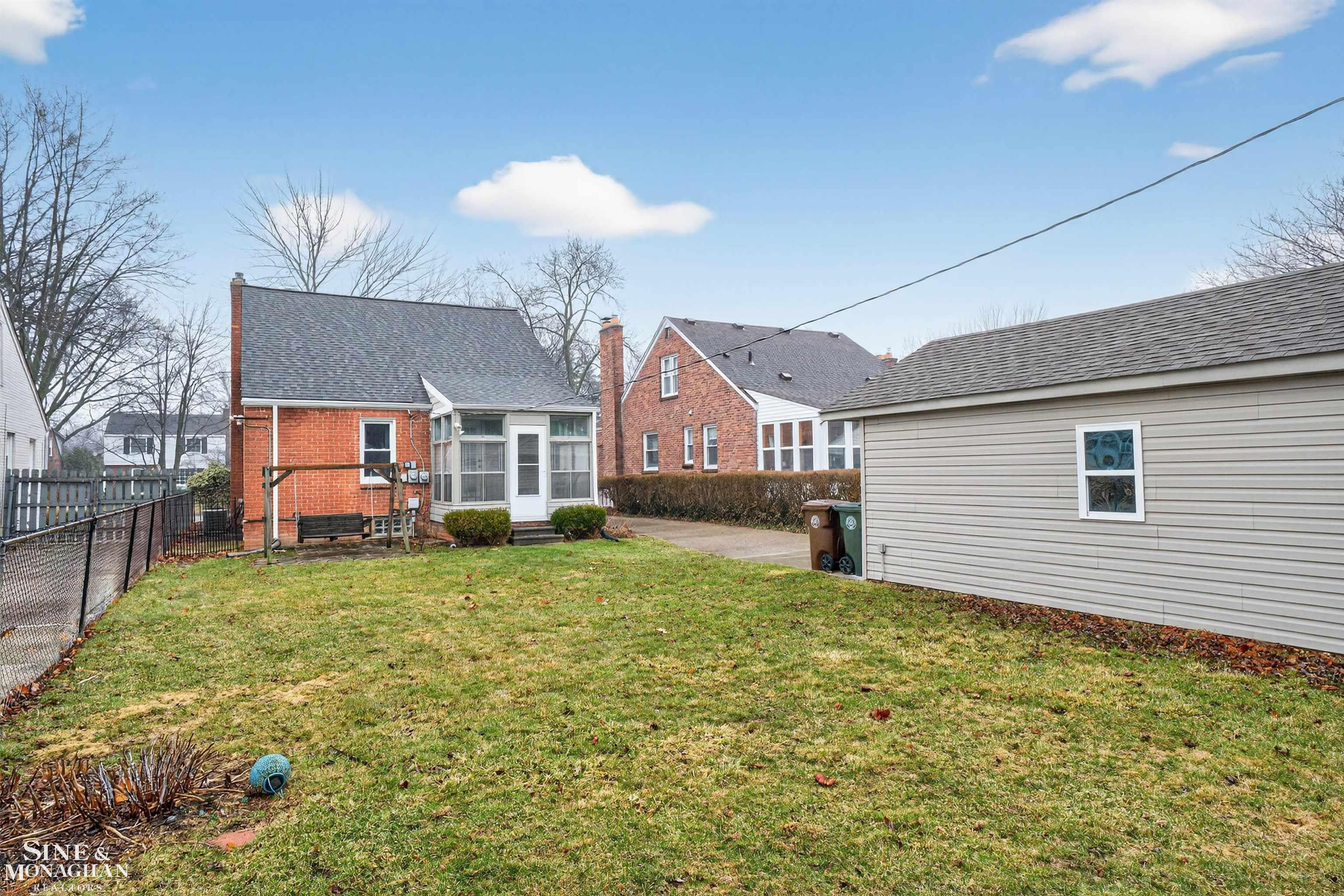 1776 Manchester Boulevard