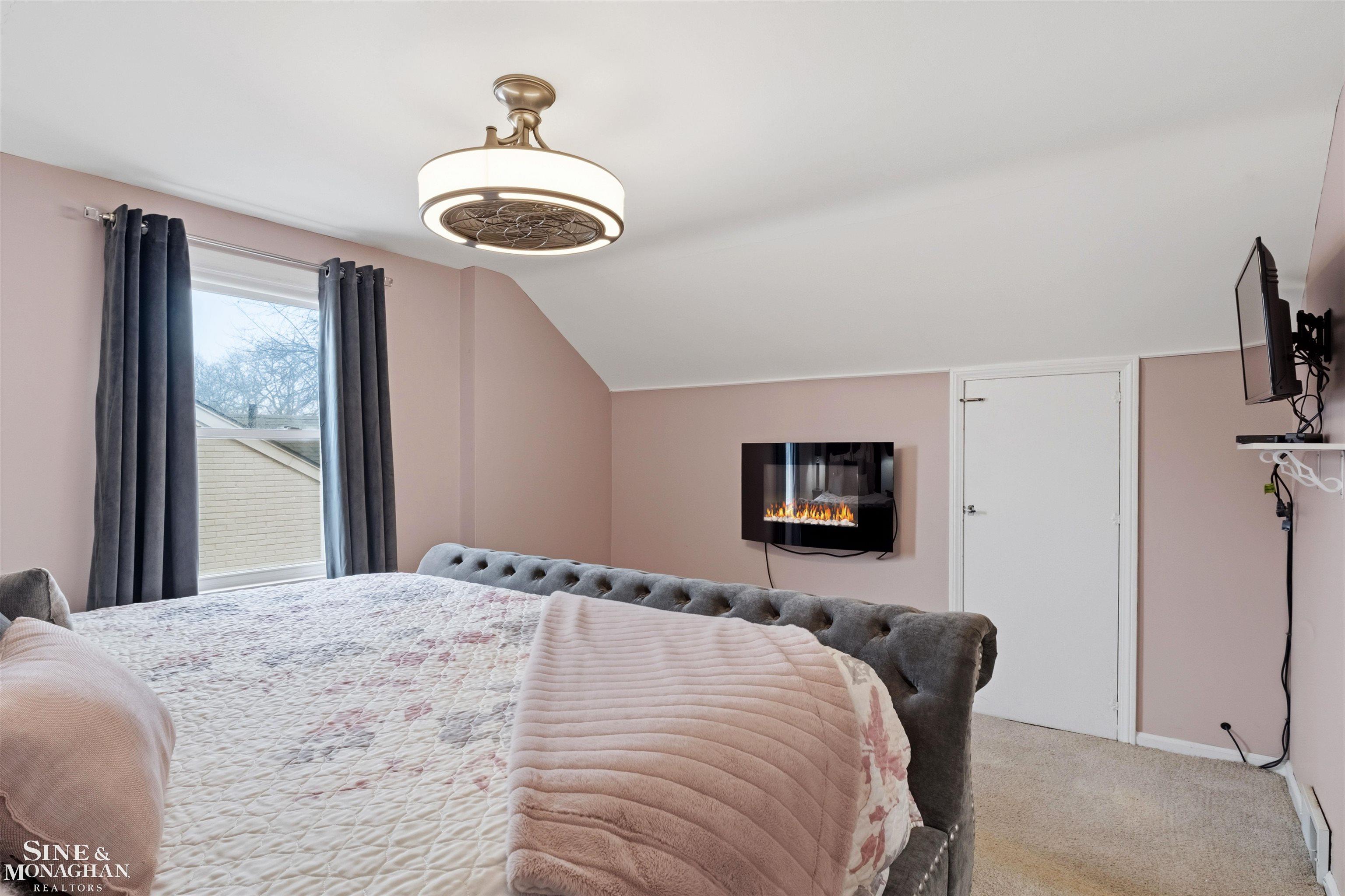 1776 Manchester Boulevard